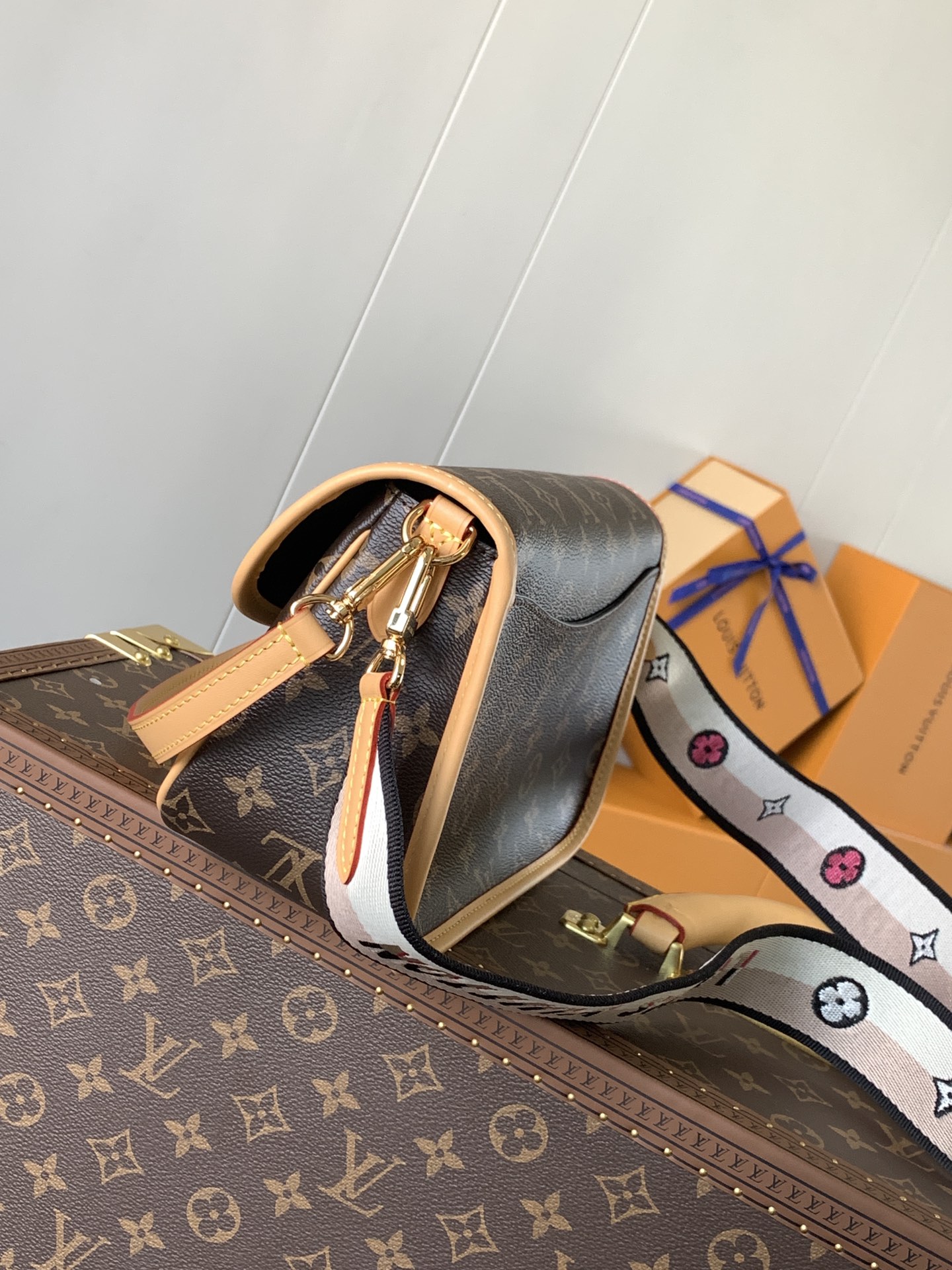 Diane Monogram Bag Black Strap M45985