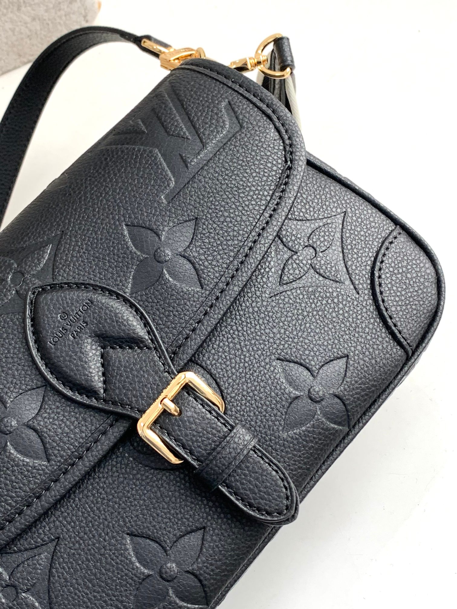Diane Monogram Empreinte Leather Bag Black M46386