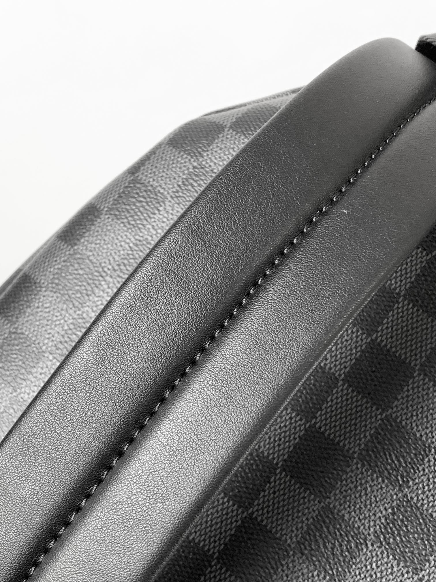 Discovery Backpack Pm Damier Graphite N40514