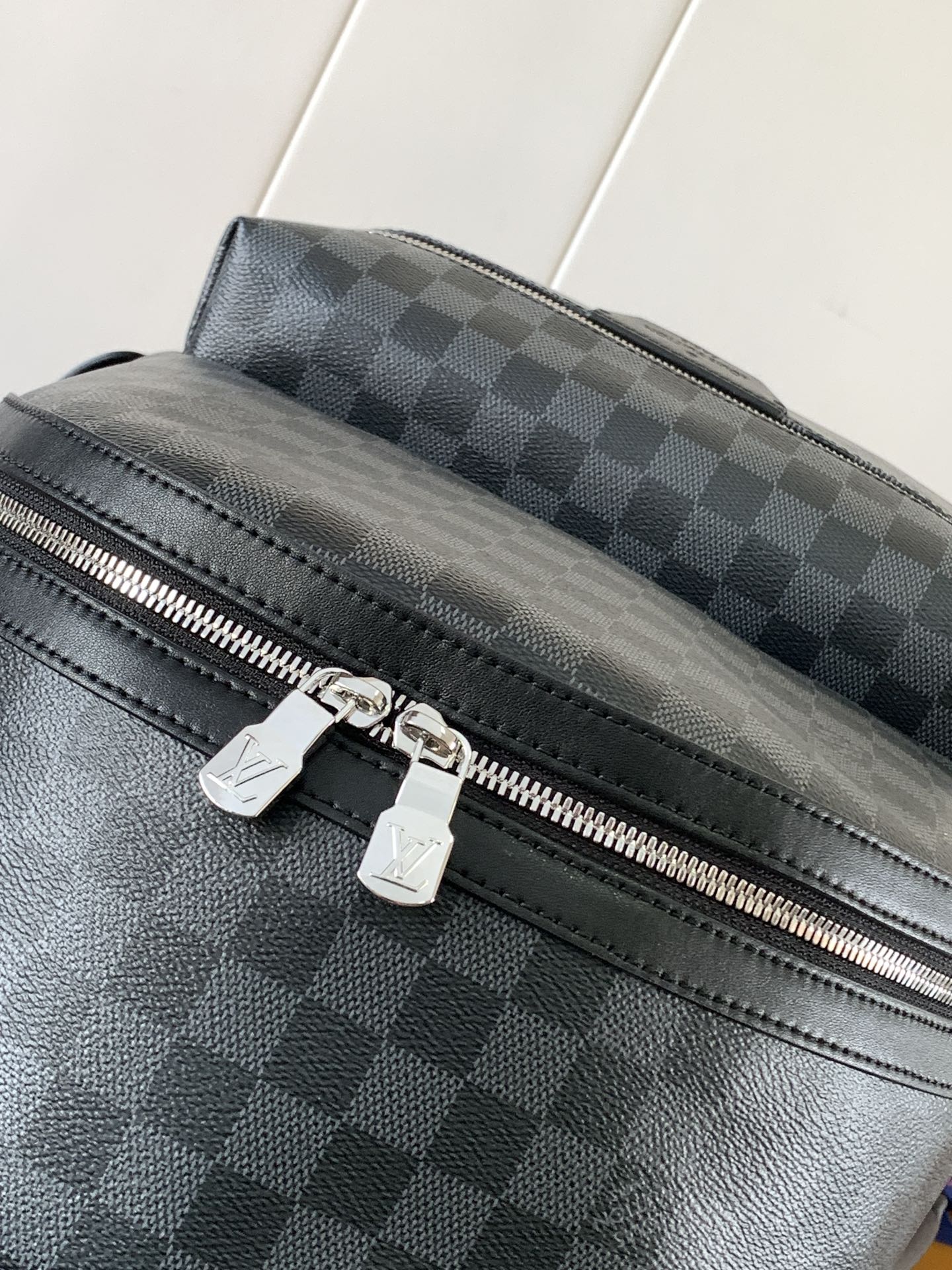 Discovery Backpack Pm Damier Graphite N40514
