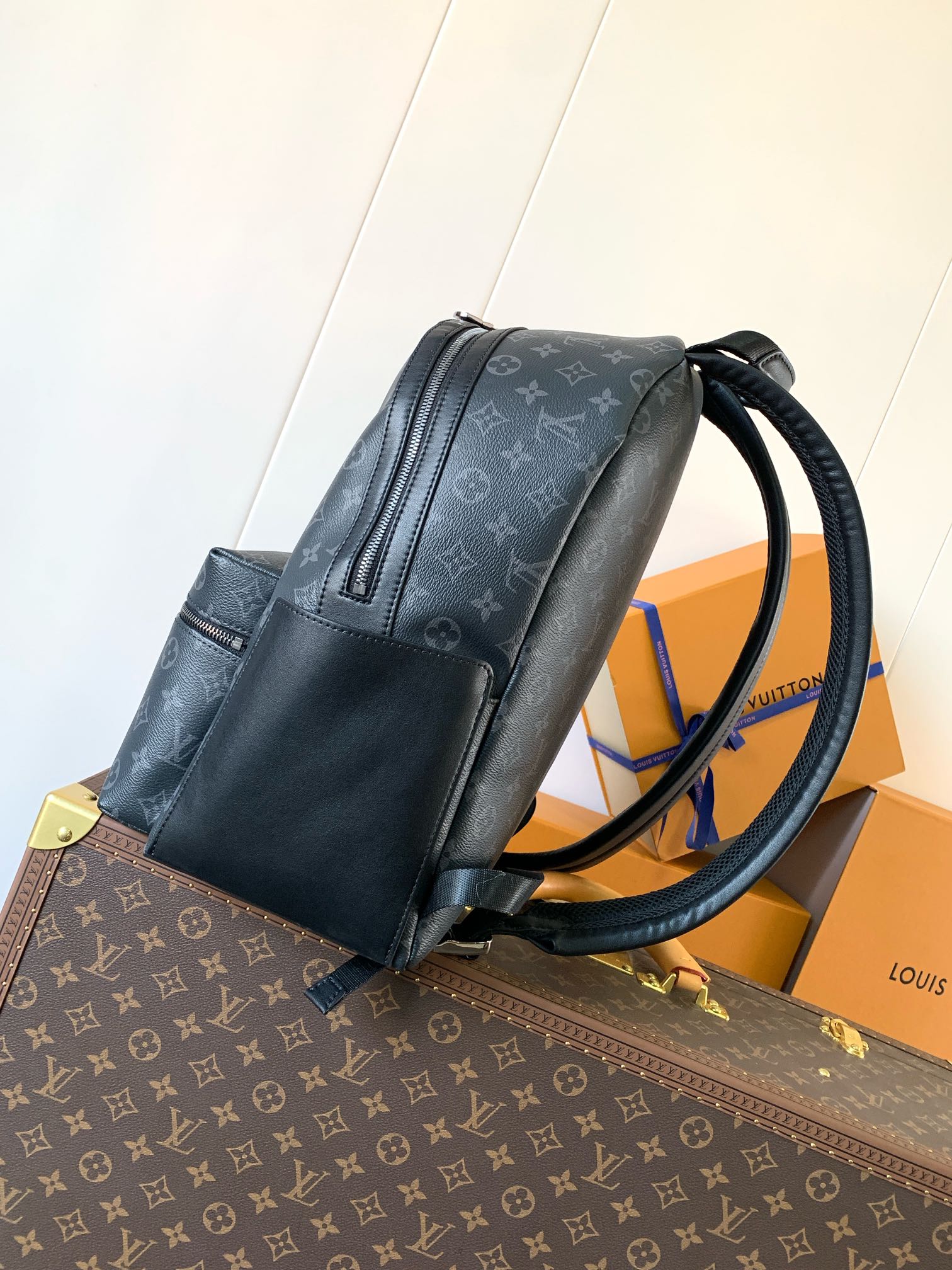 Discovery Backpack Pm Monogram Eclipse M22558