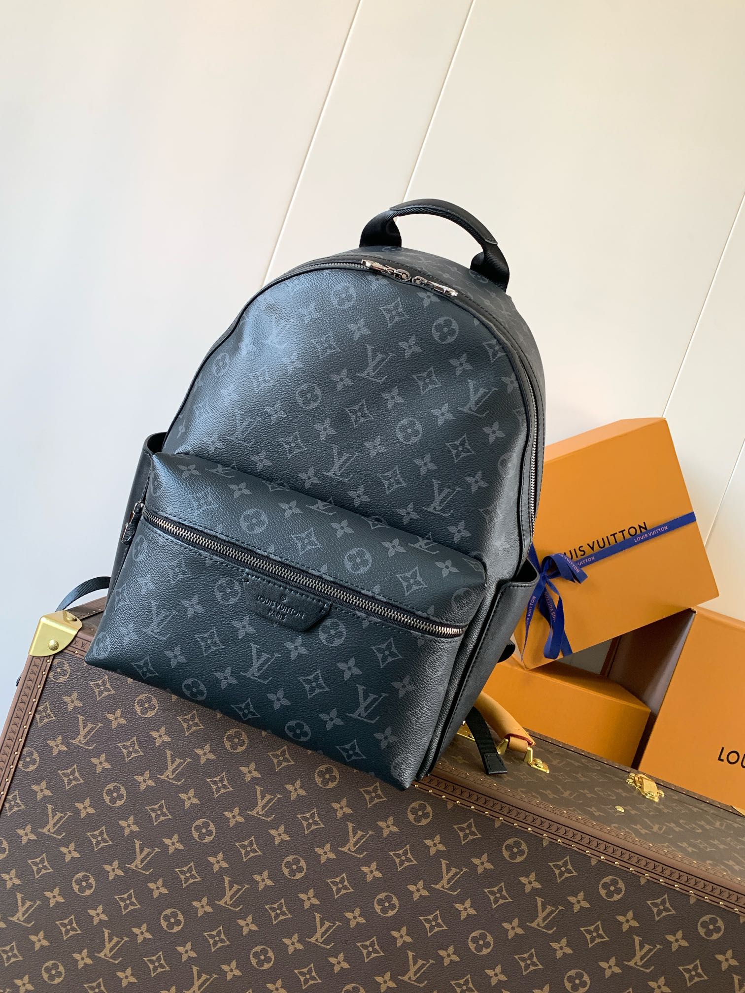 Discovery Backpack Pm Monogram Eclipse M22558