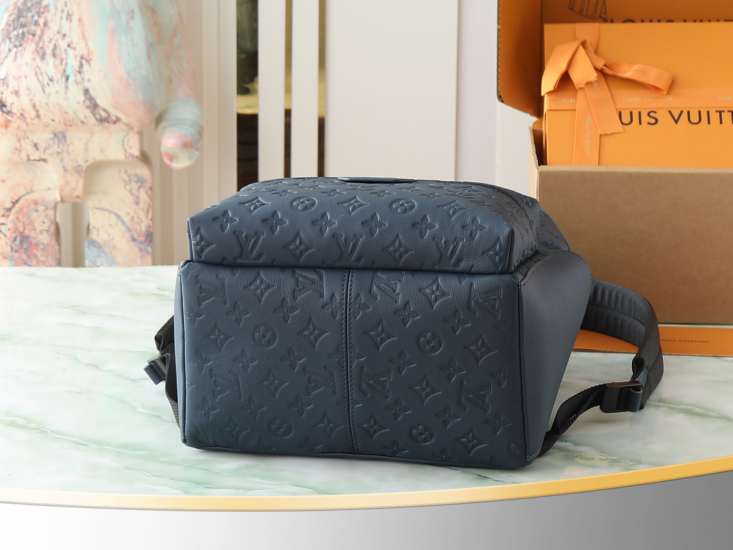 Discovery Backpack Pm Monogram Shadow Navy Blue M14884