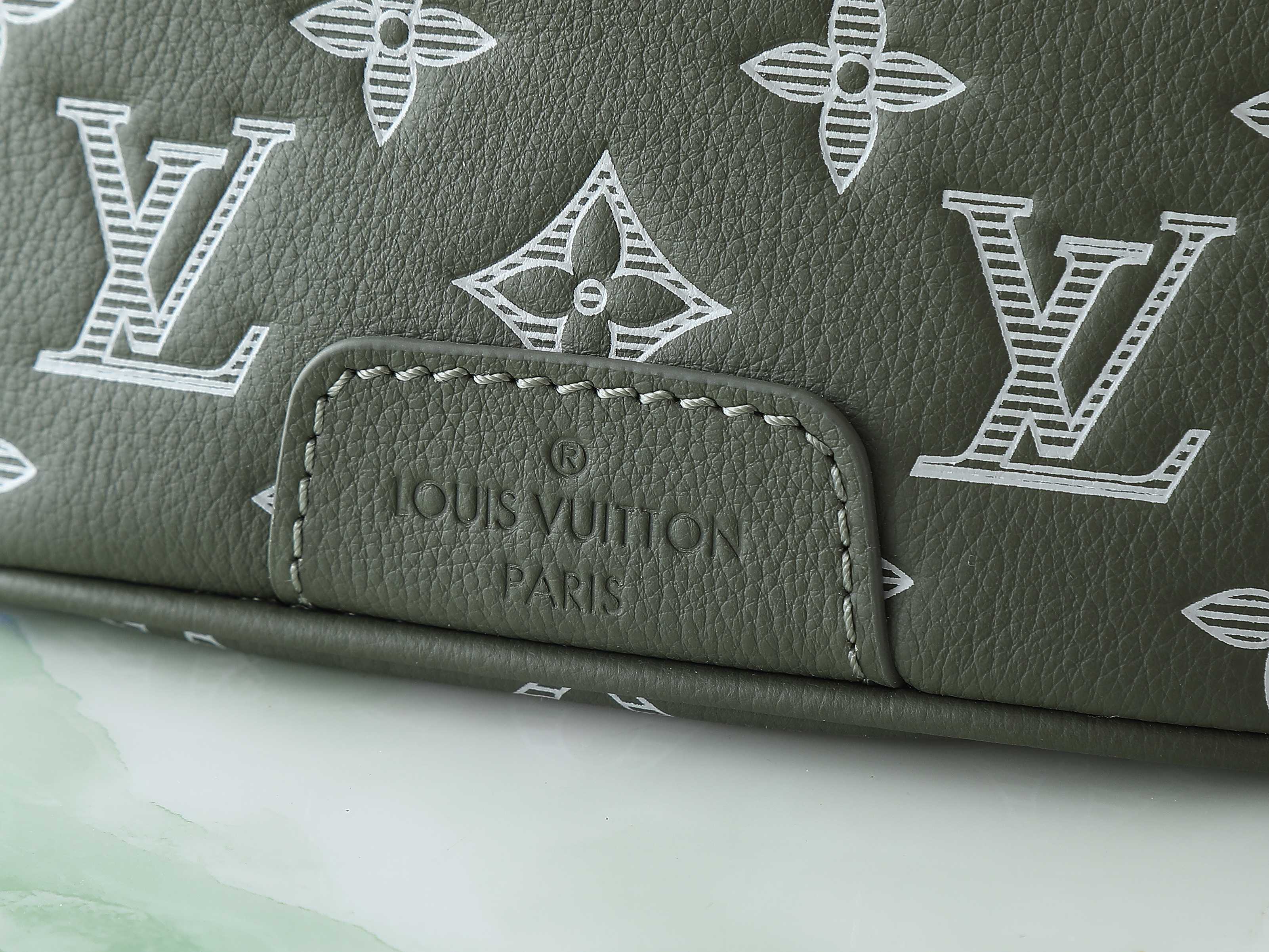 Discovery Bumbag G65 Monogram Shadow Olive Green M12508