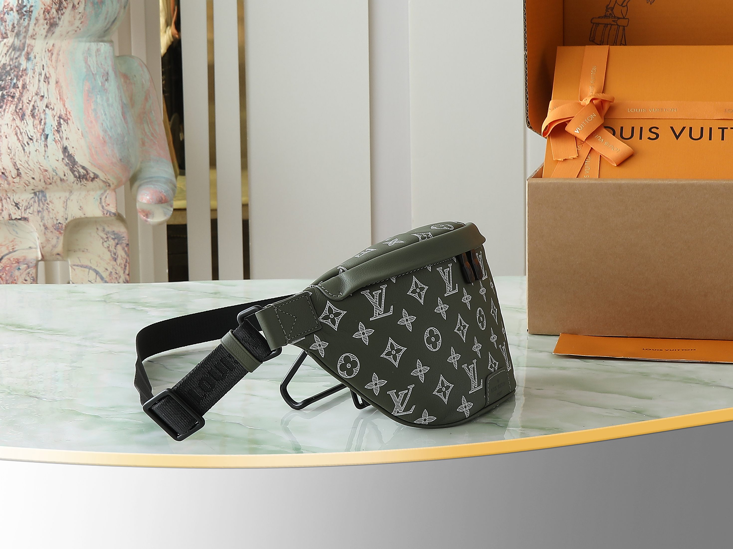 Discovery Bumbag G65 Monogram Shadow Olive Green M12508