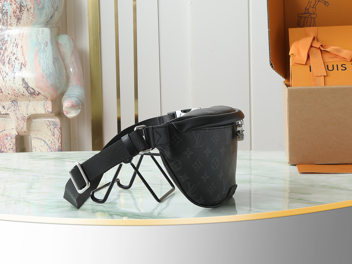 Discovery Bumbag Pm Monogram Eclipse Black M46035