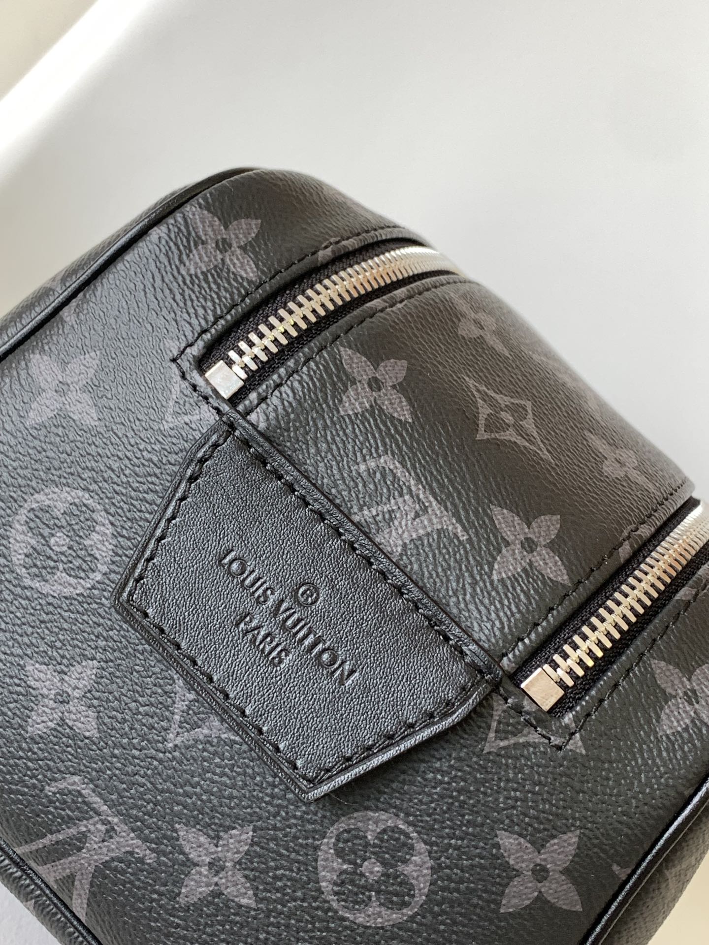 Dopp Kit Bag Monogram Eclipse M46354