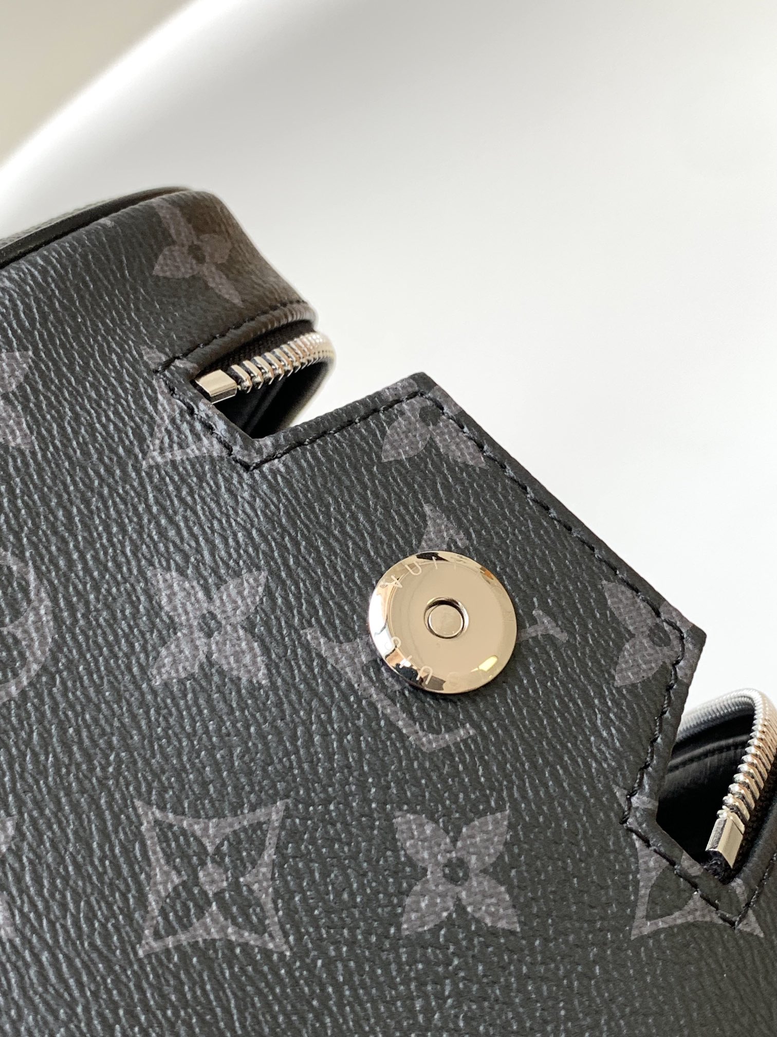 Dopp Kit Bag Monogram Eclipse M46354