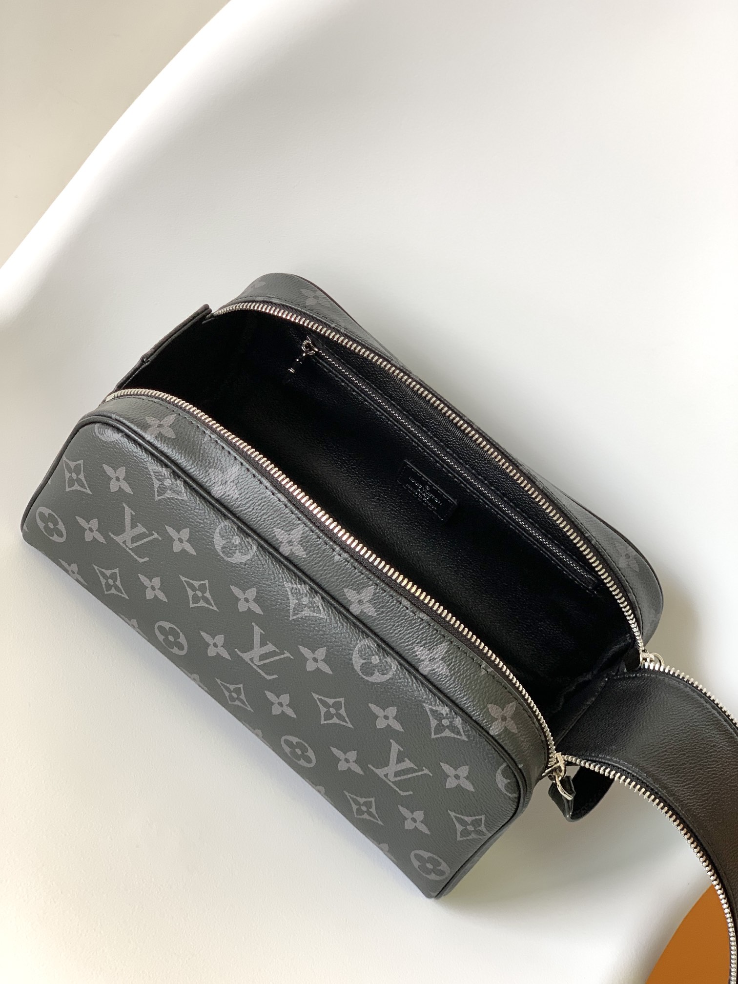 Dopp Kit Bag Monogram Eclipse M46354