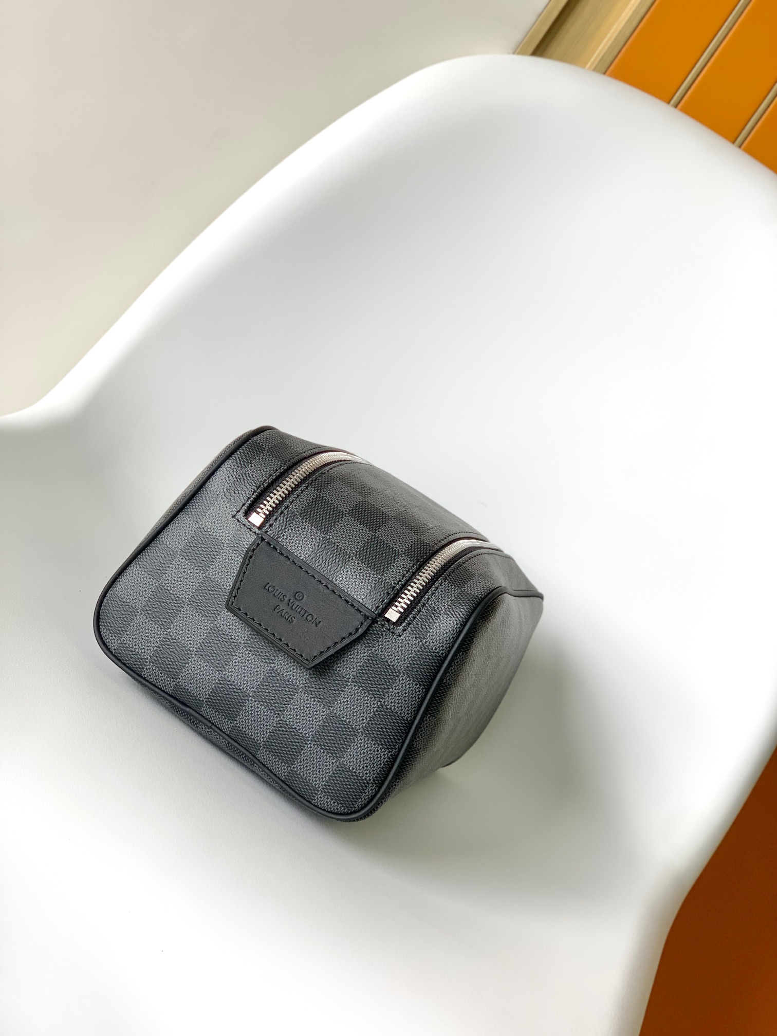 Dopp Kit Toilet Pouch Damier Graphite Black N40127