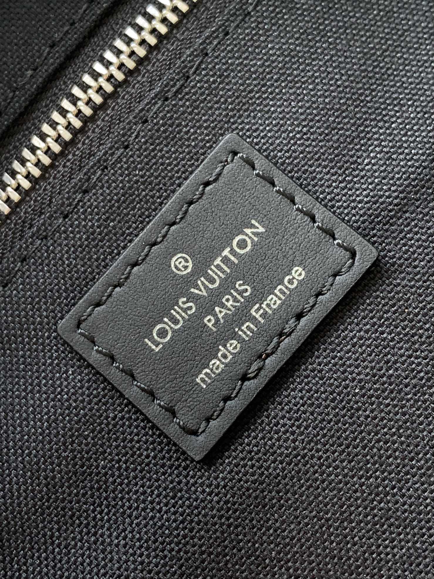 Dopp Kit Toilet Pouch Damier Graphite Black N40127