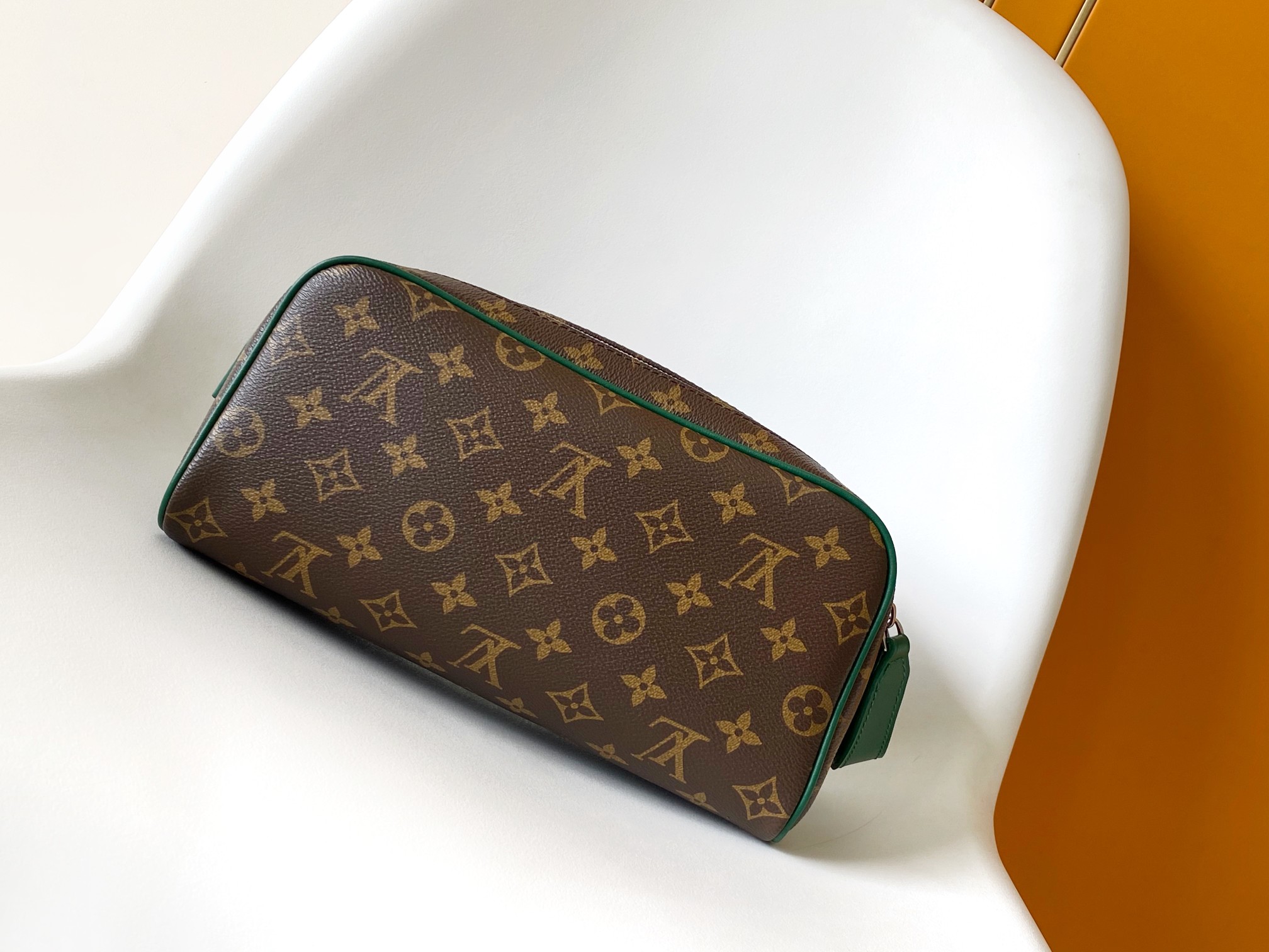 Dopp Kit Toilet Pouch Monogram Borneo Green M12639