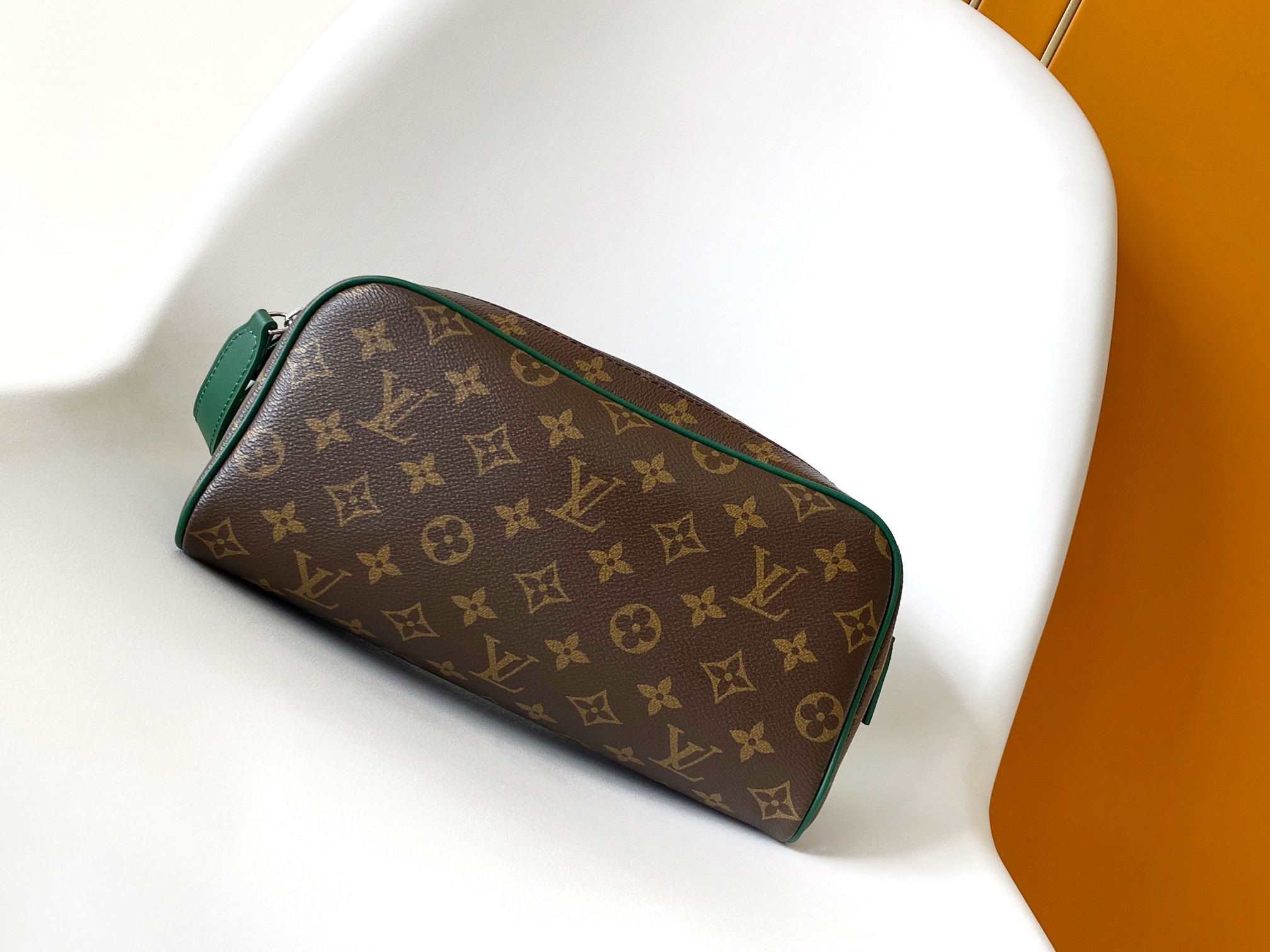 Dopp Kit Toilet Pouch Monogram Borneo Green M12639