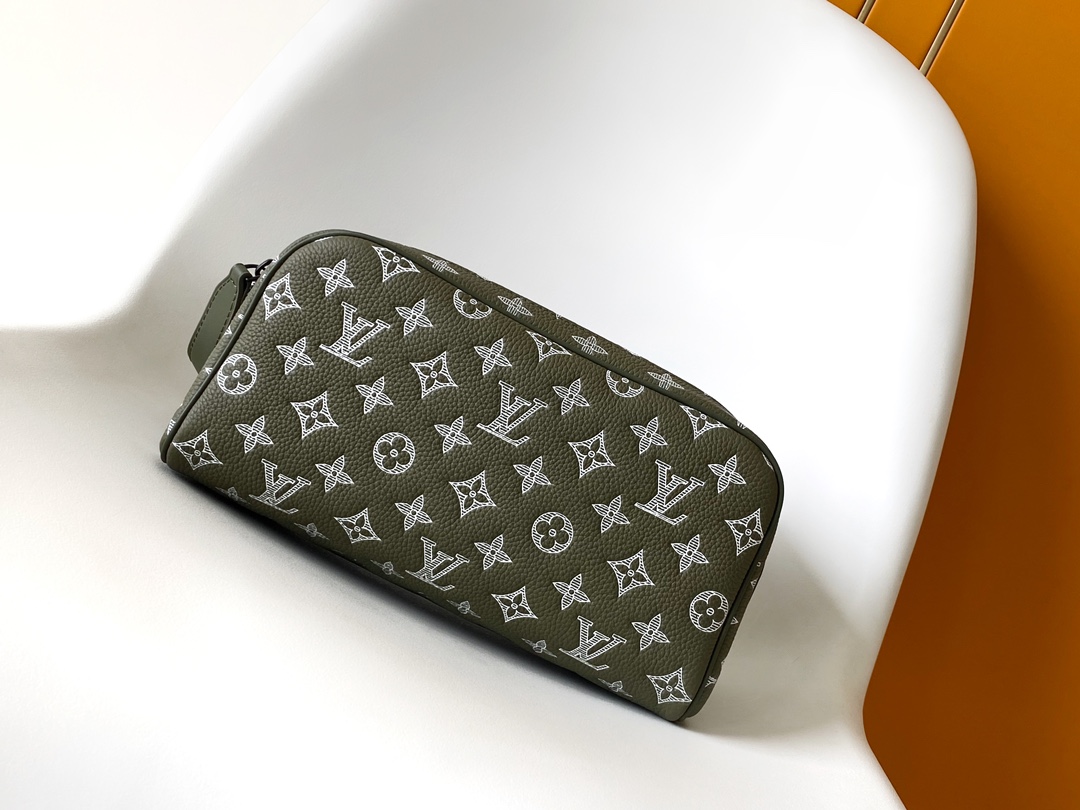 Dopp Kit Toilet Pouch Monogram Olive Green M12651