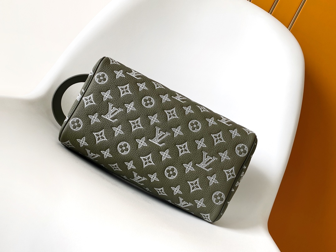 Dopp Kit Toilet Pouch Monogram Olive Green M12651