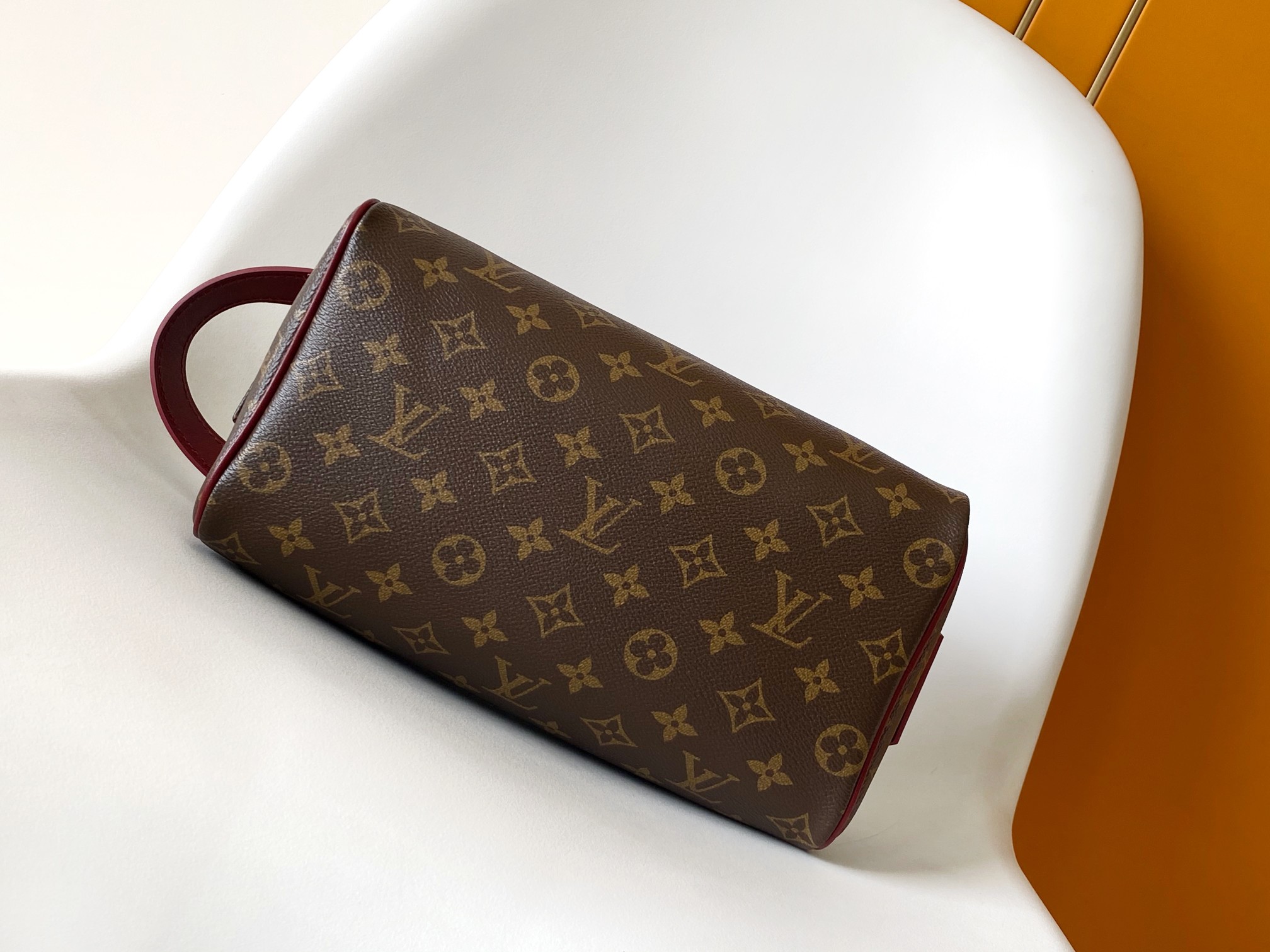 Dopp Kit Toilet Pouch Monogram Sari Red M12640