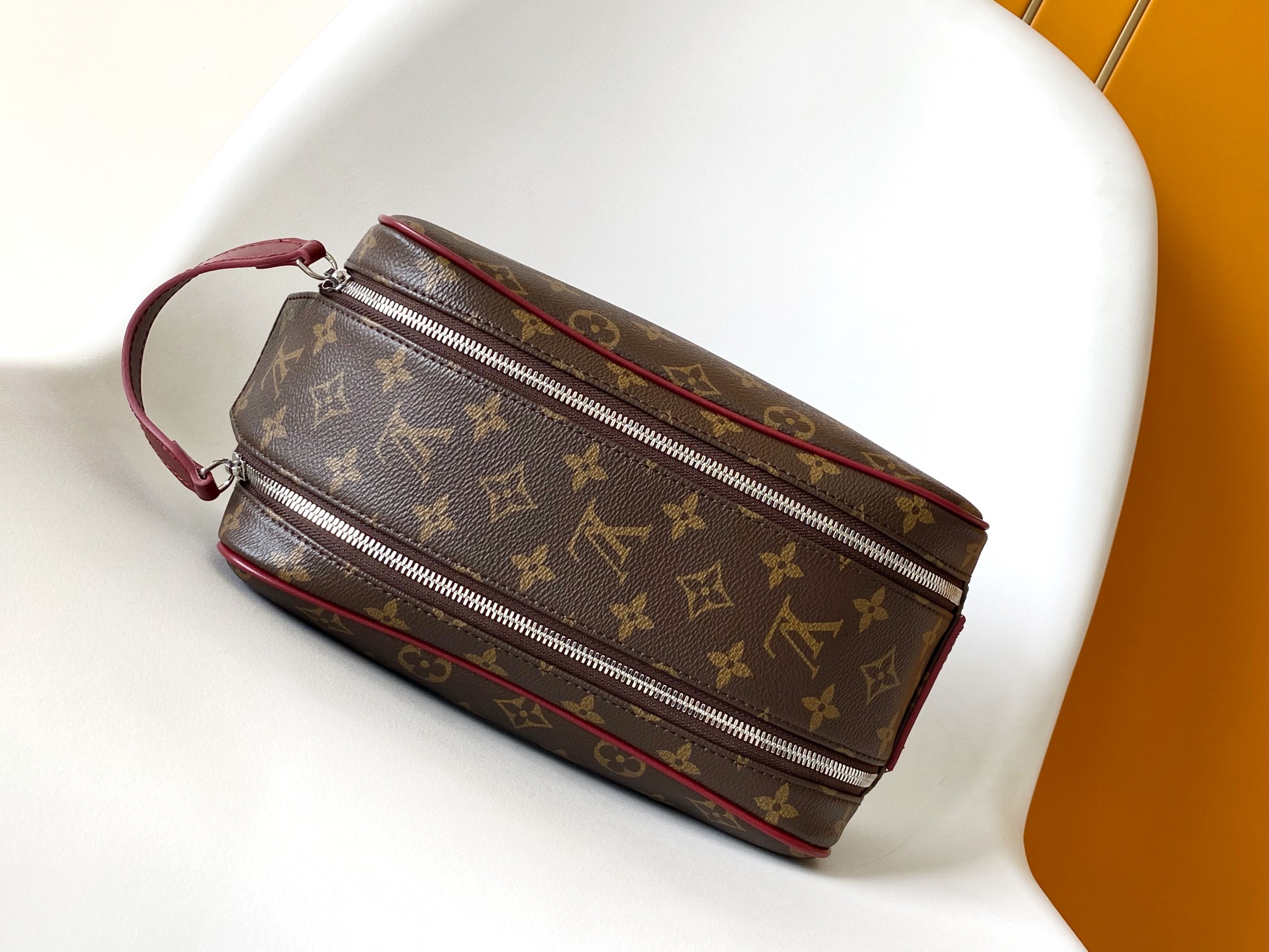 Dopp Kit Toilet Pouch Monogram Sari Red M12640