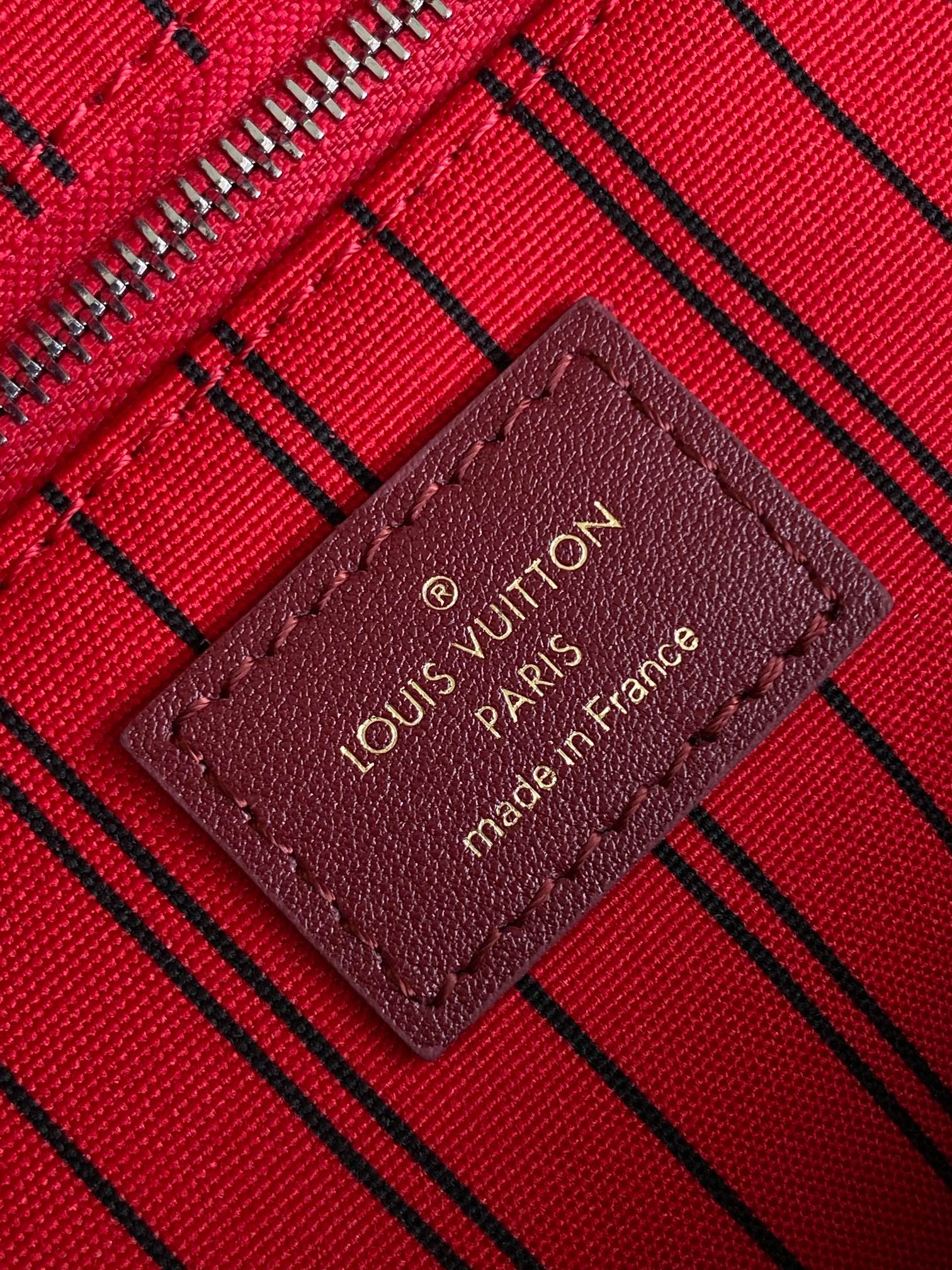 Dopp Kit Toilet Pouch Monogram Sari Red M12640