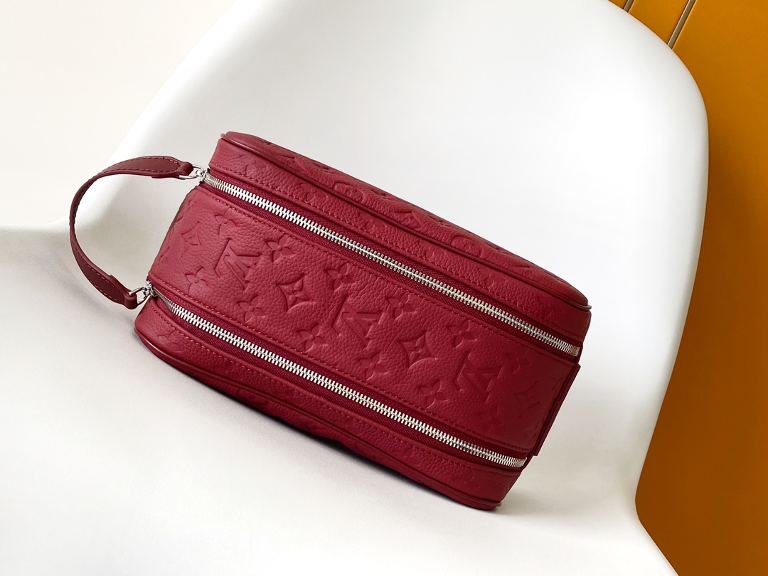 Dopp Kit Toilet Pouch Sari Red Taurillon Monogram M13023