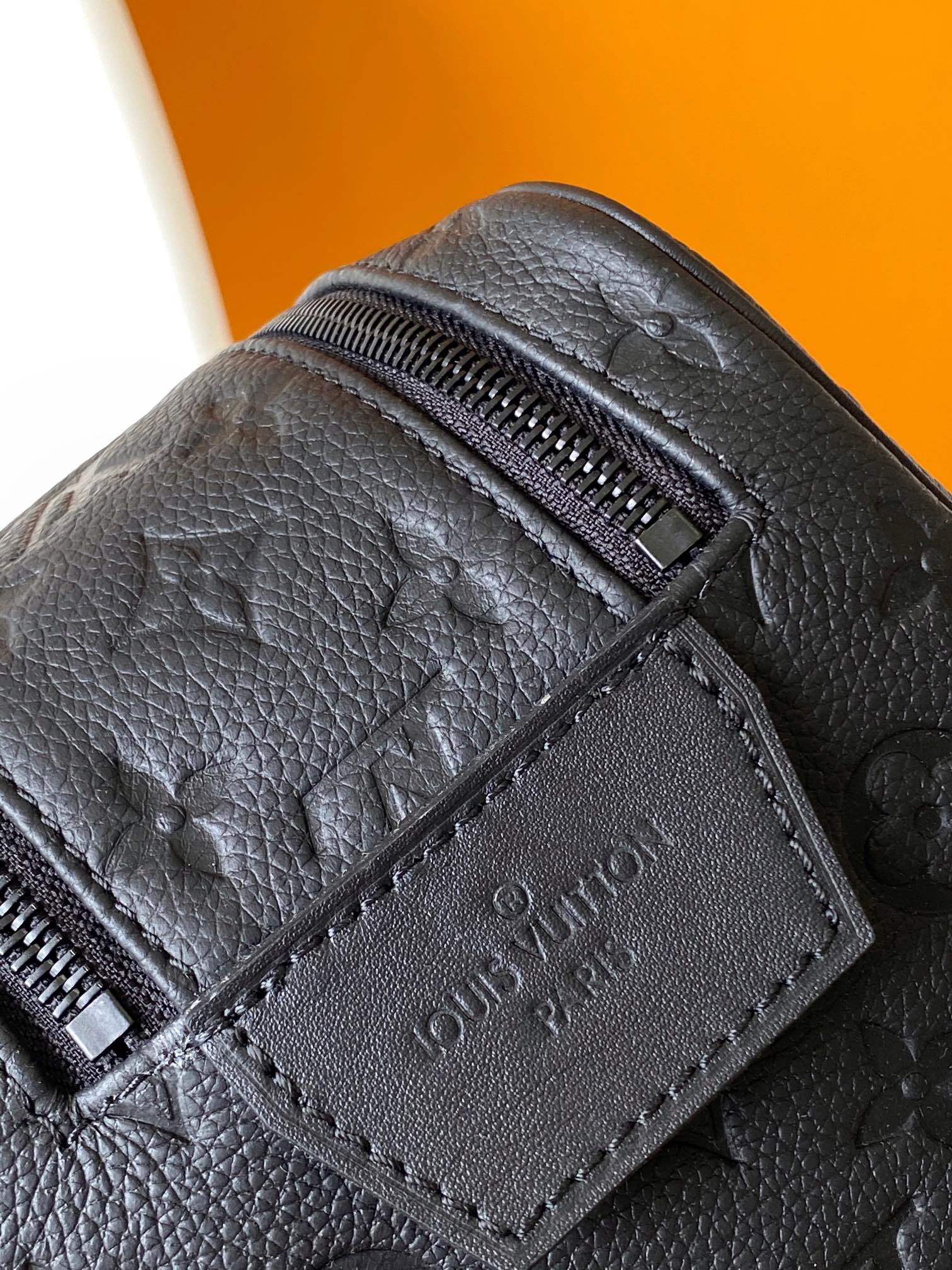 Dopp Kit Toilet Pouch Taurillon Monogram Leather Black M59478