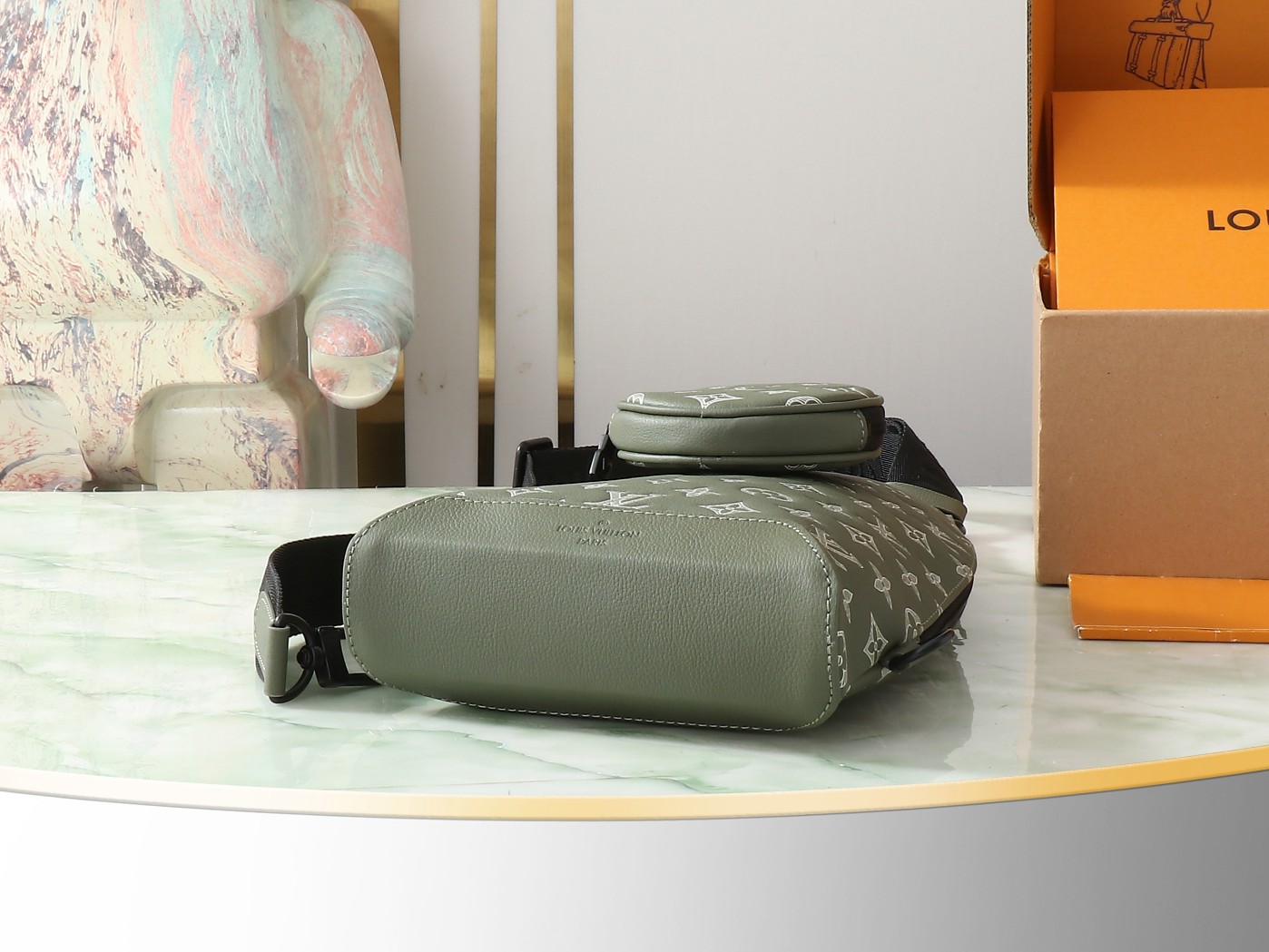 Duo Slingbag Monogram Shadow Olive Green M12486
