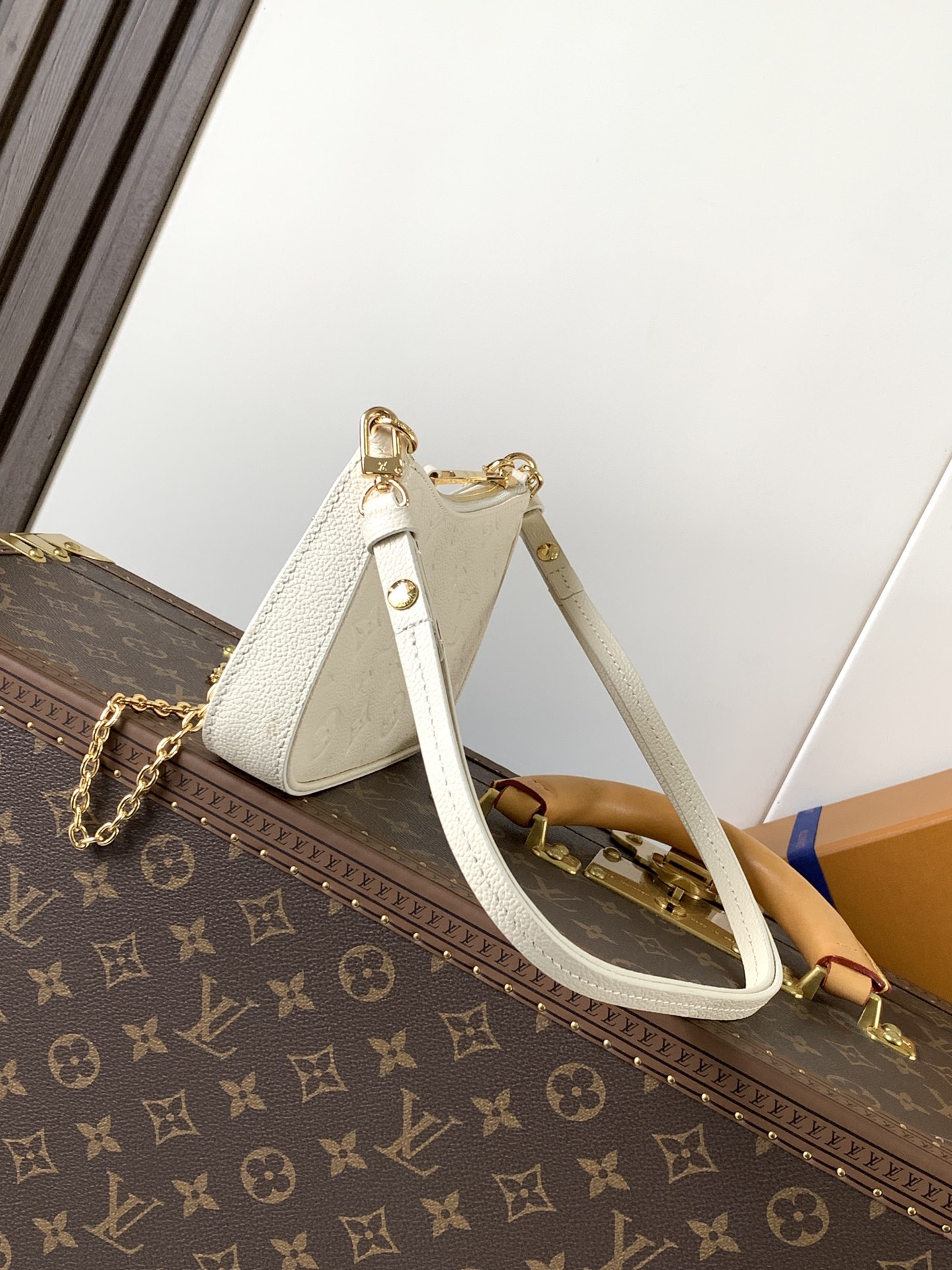 Easy Pouch On Strap Cream Embossed Monogram Empreinte Cowhide Leather M81066