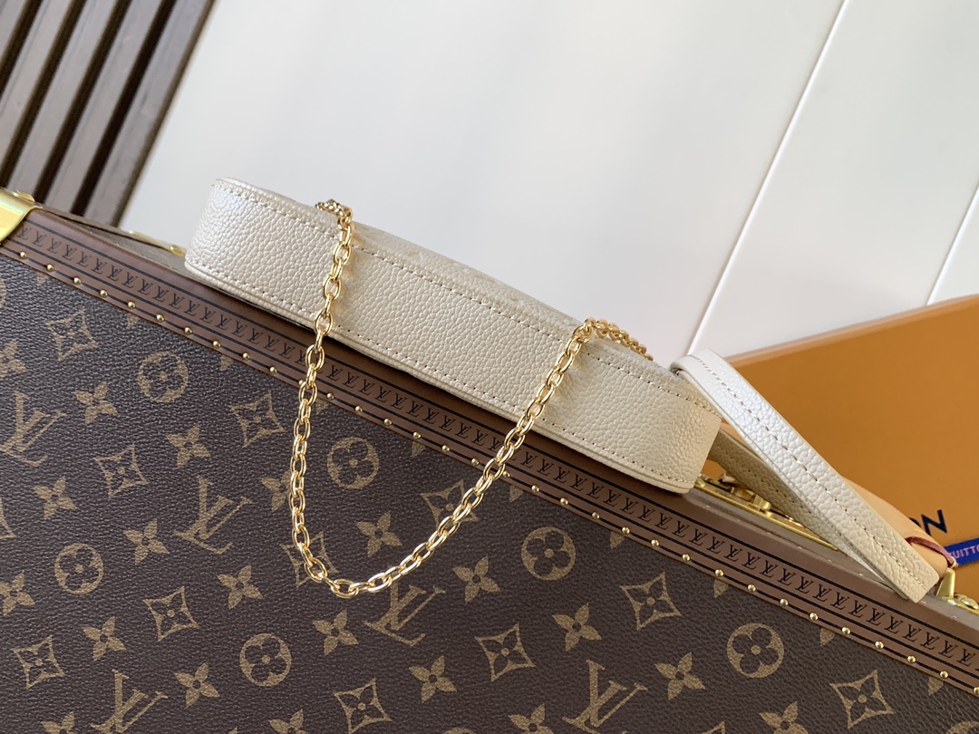 Easy Pouch On Strap Sand Embossed Monogram Empreinte Cowhide Leather M14421