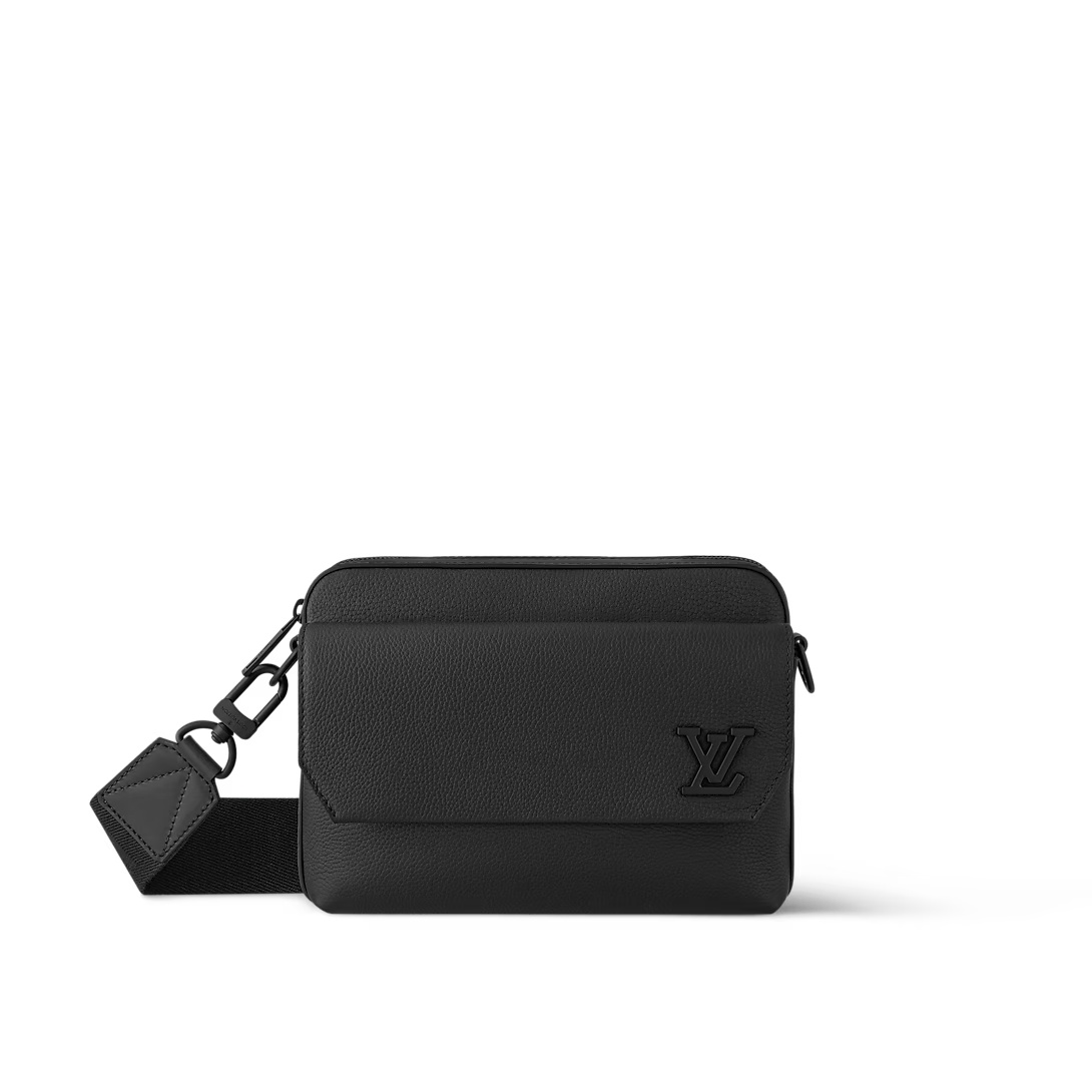 Fastline Messenger Bag Black Cowhide Leather M22482