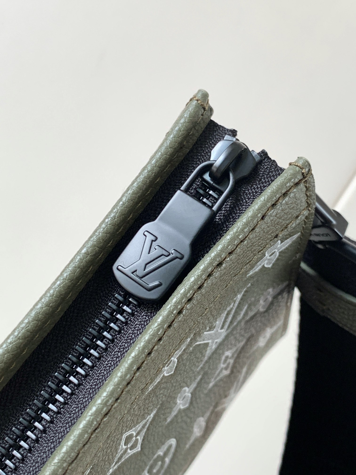Gaston Wearable Wallet Olive Green Monogram Shadow M13197