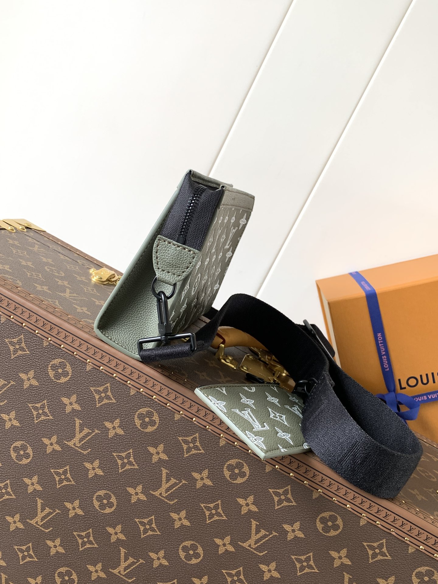 Gaston Wearable Wallet Olive Green Monogram Shadow M13197