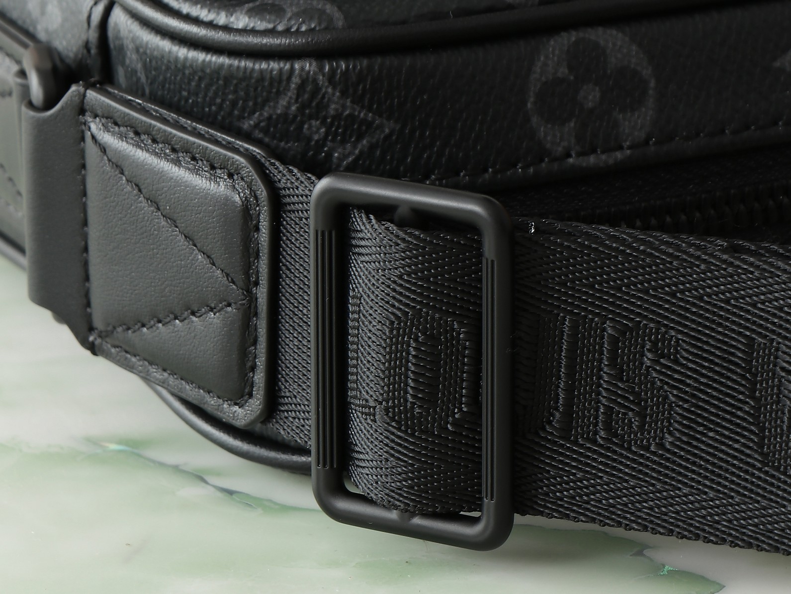 Getaway Messenger Bag Monogram Eclipse M12518