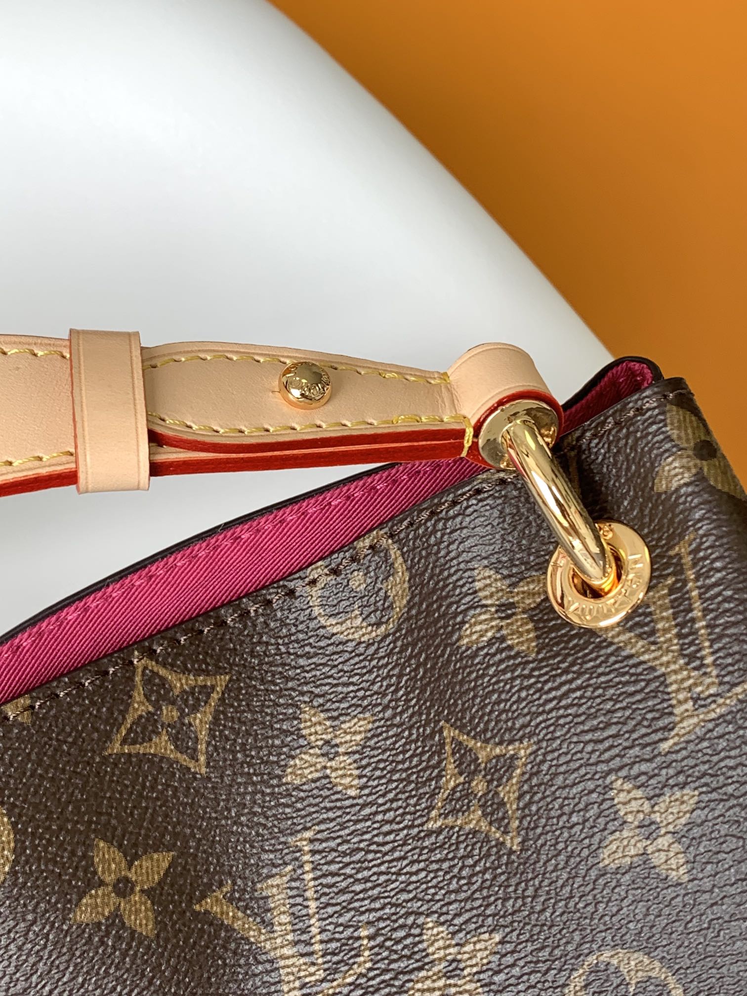 Graceful Pm Hobo Handbags Monogram M43700