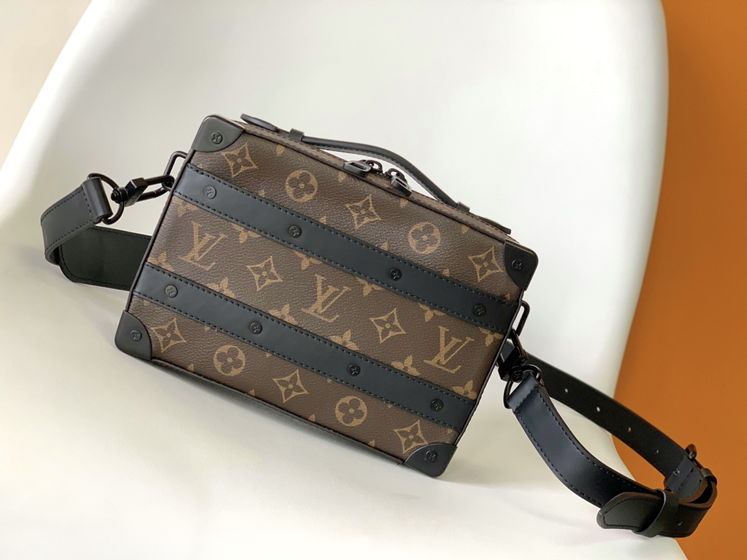 Handle Soft Trunk Bag Monogram Macassar M45935