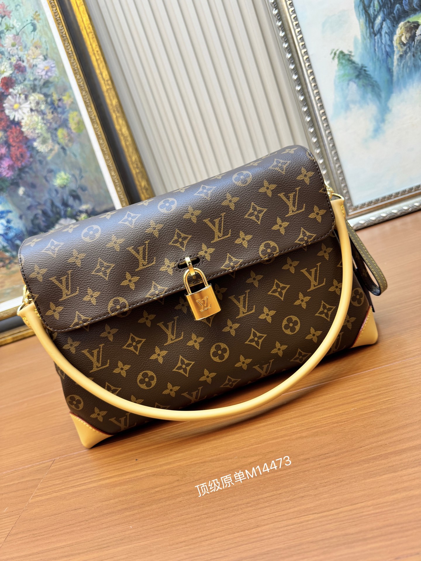 Hide Away Mm Handbags Monogram M14473