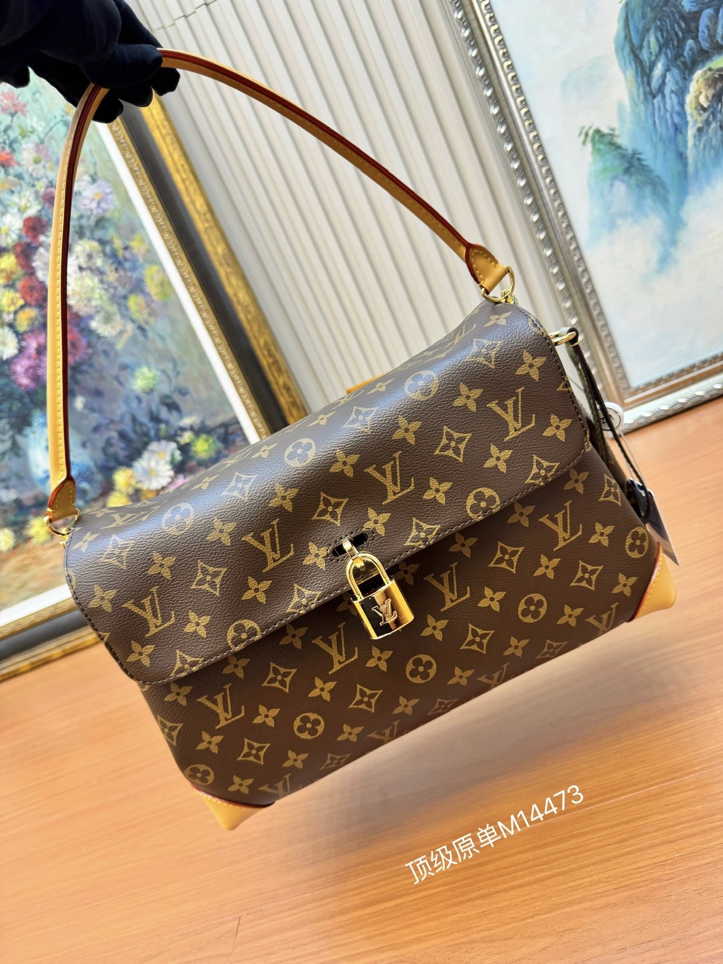 Hide Away Mm Handbags Monogram M14473