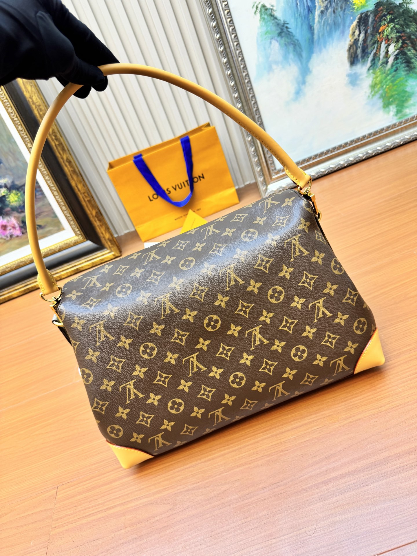 Hide Away Mm Handbags Monogram M14473