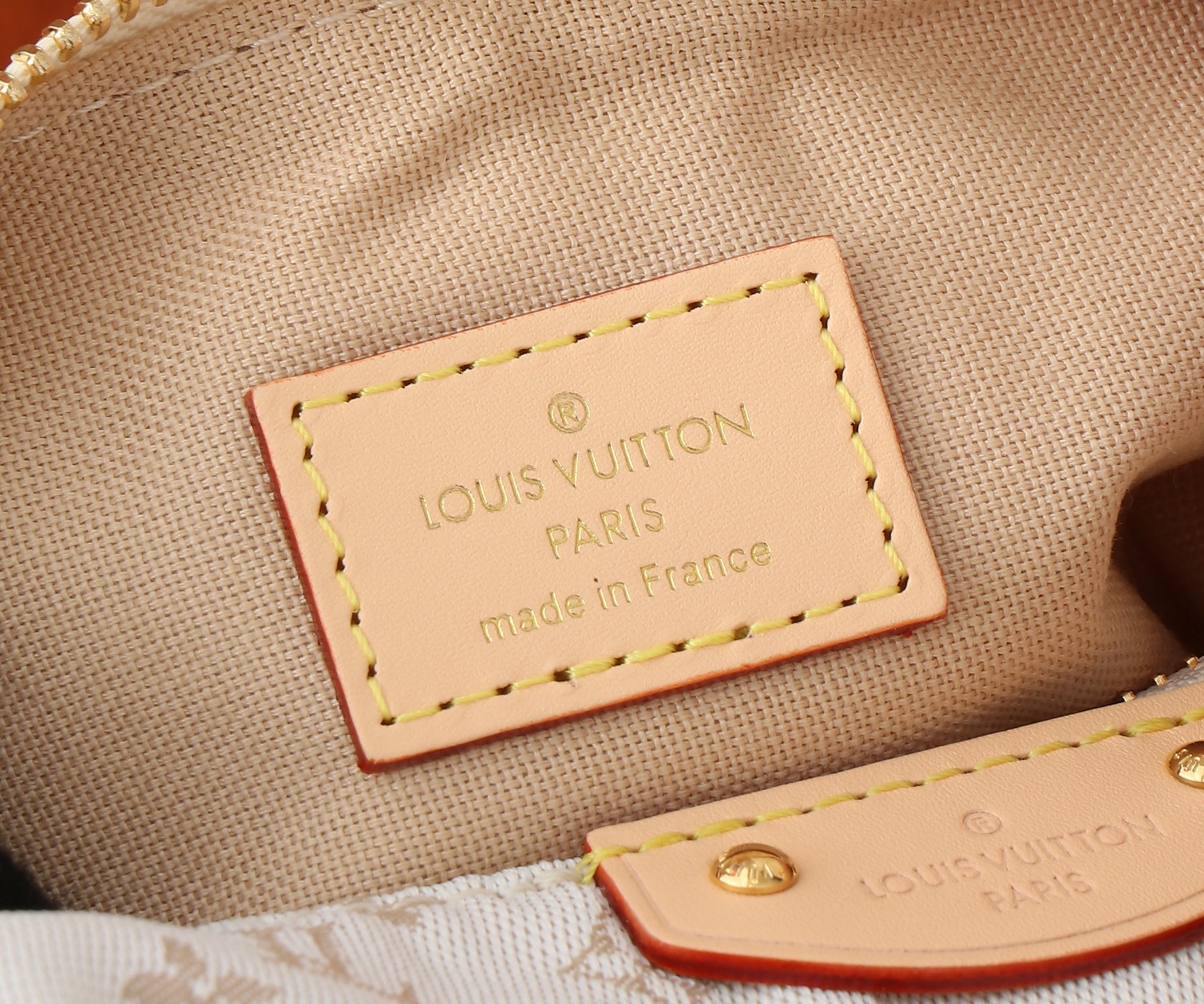 Hills Pochette Monogram White Polyamide M12433