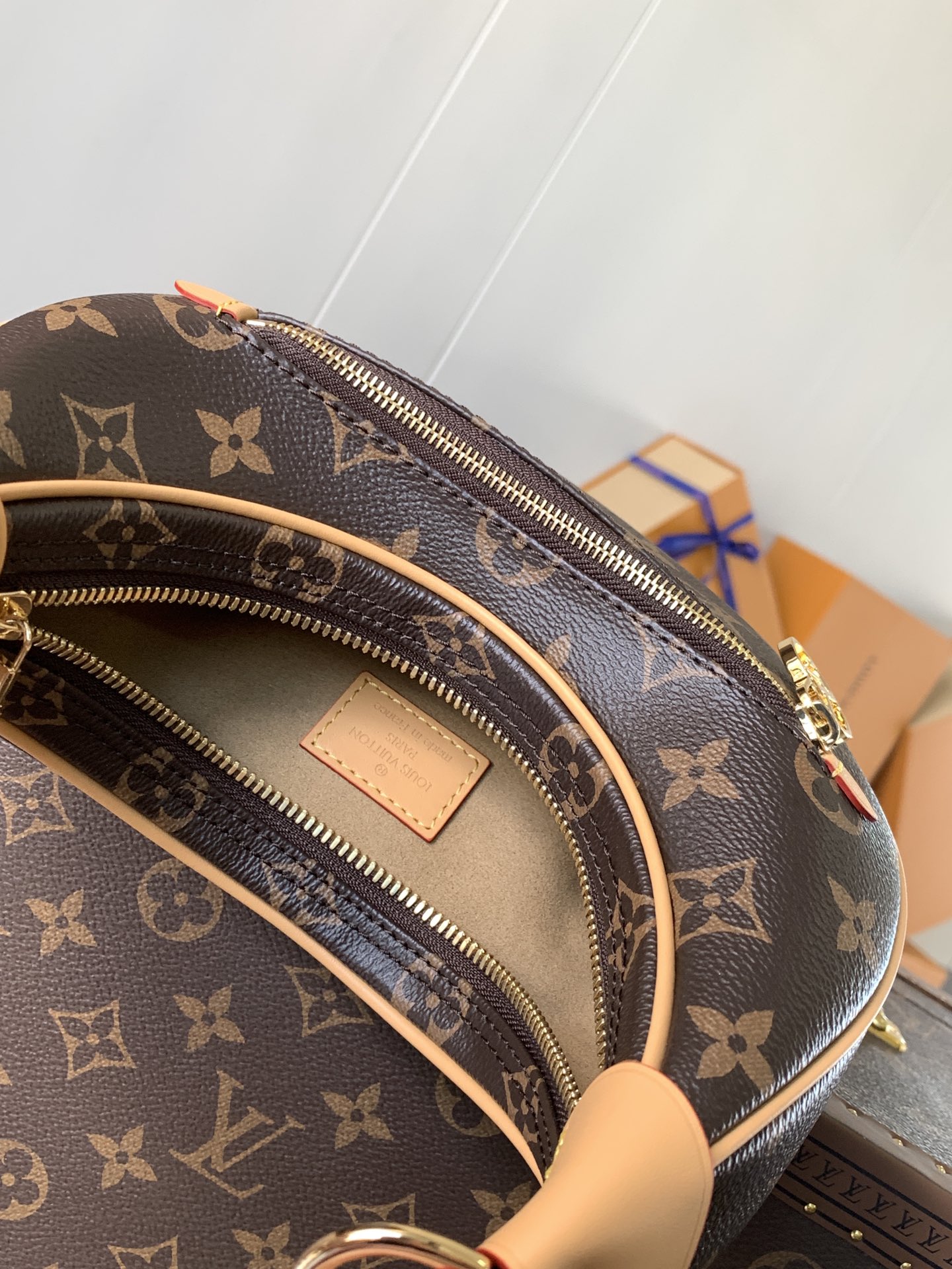 Loop Bag Monogram M81098
