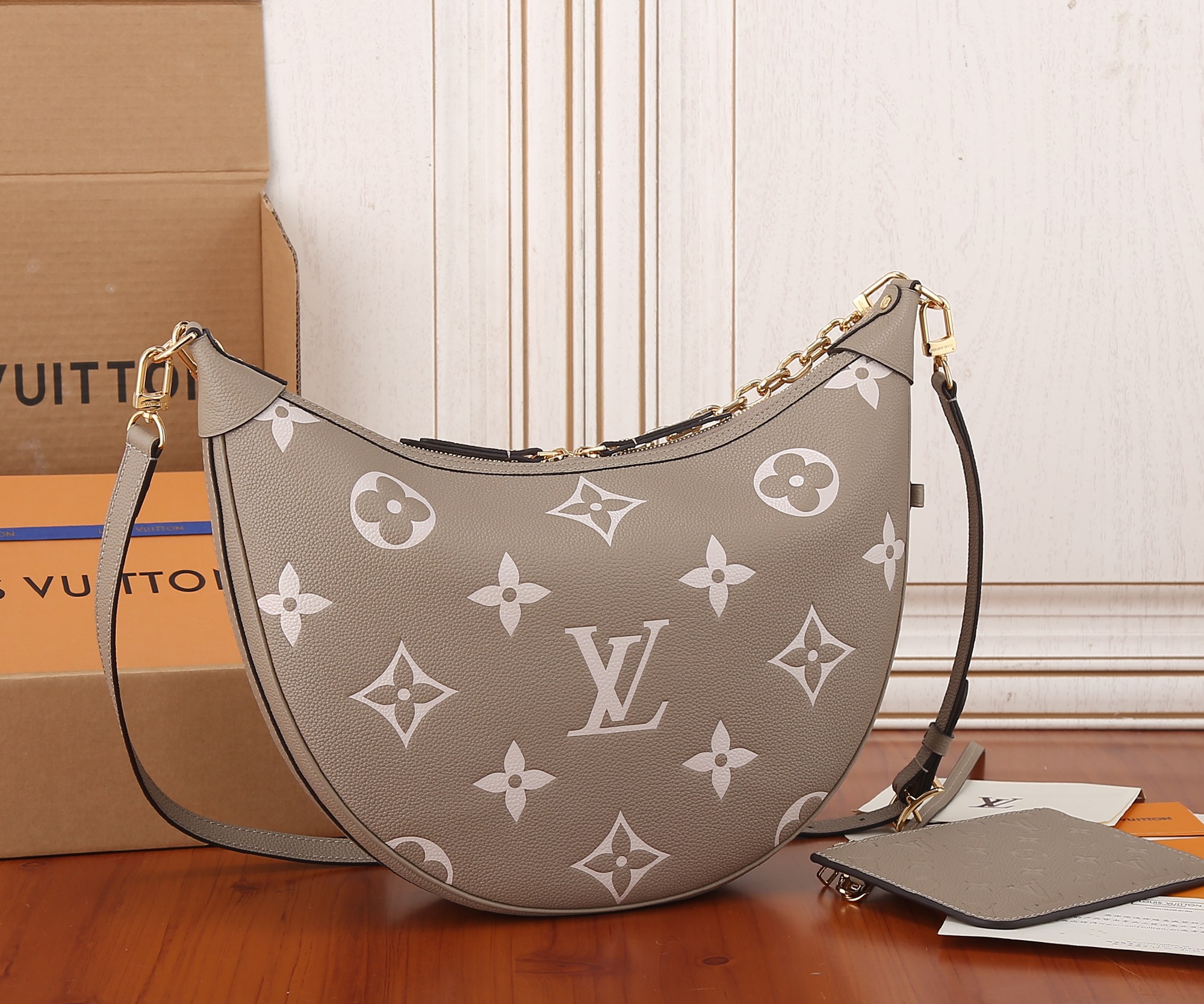 Loop Hobo Bag Bicolor Monogram Empreinte Leather M46738