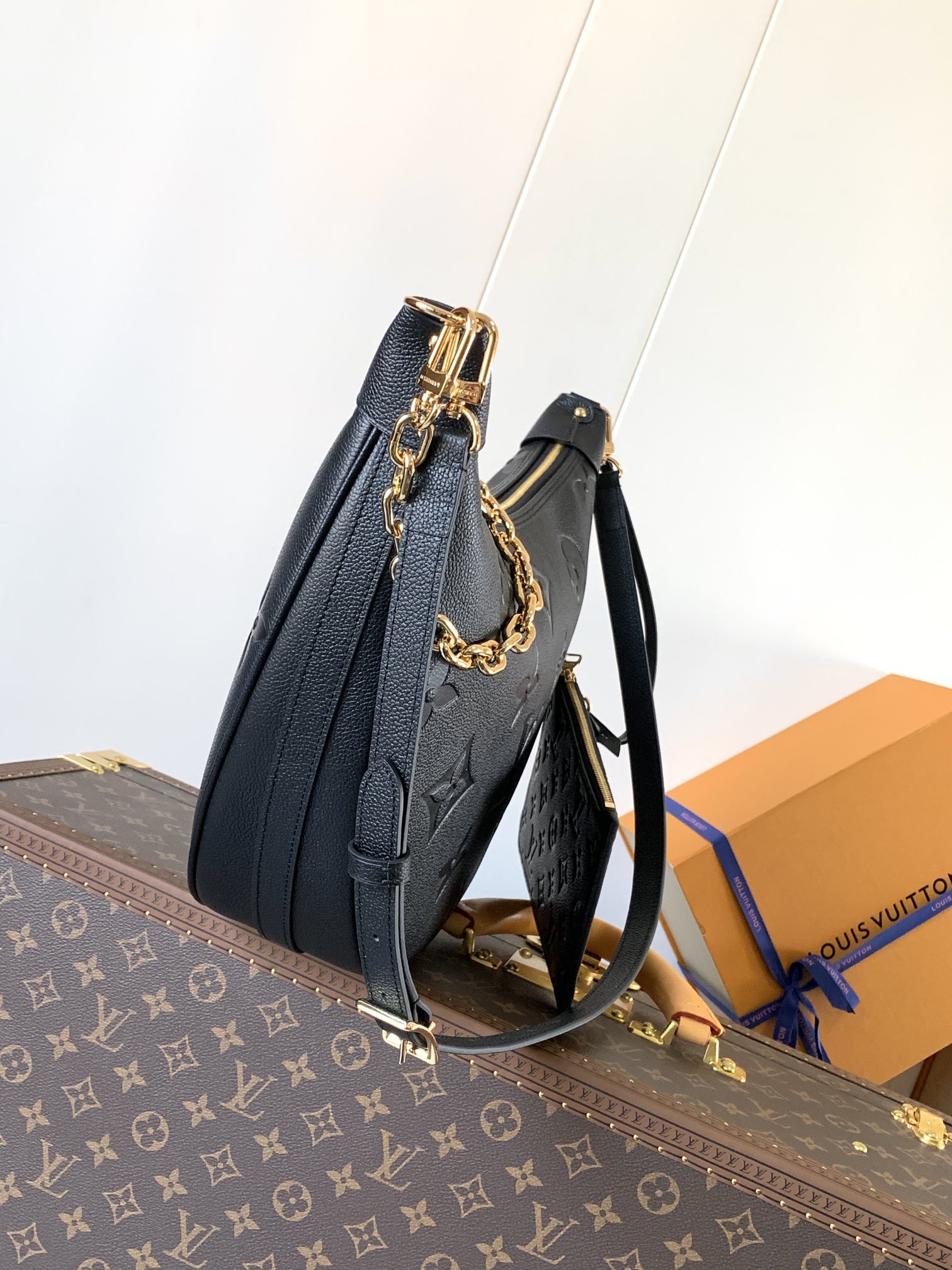 Loop Hobo Bag Monogram Empreinte Leather Black M46725