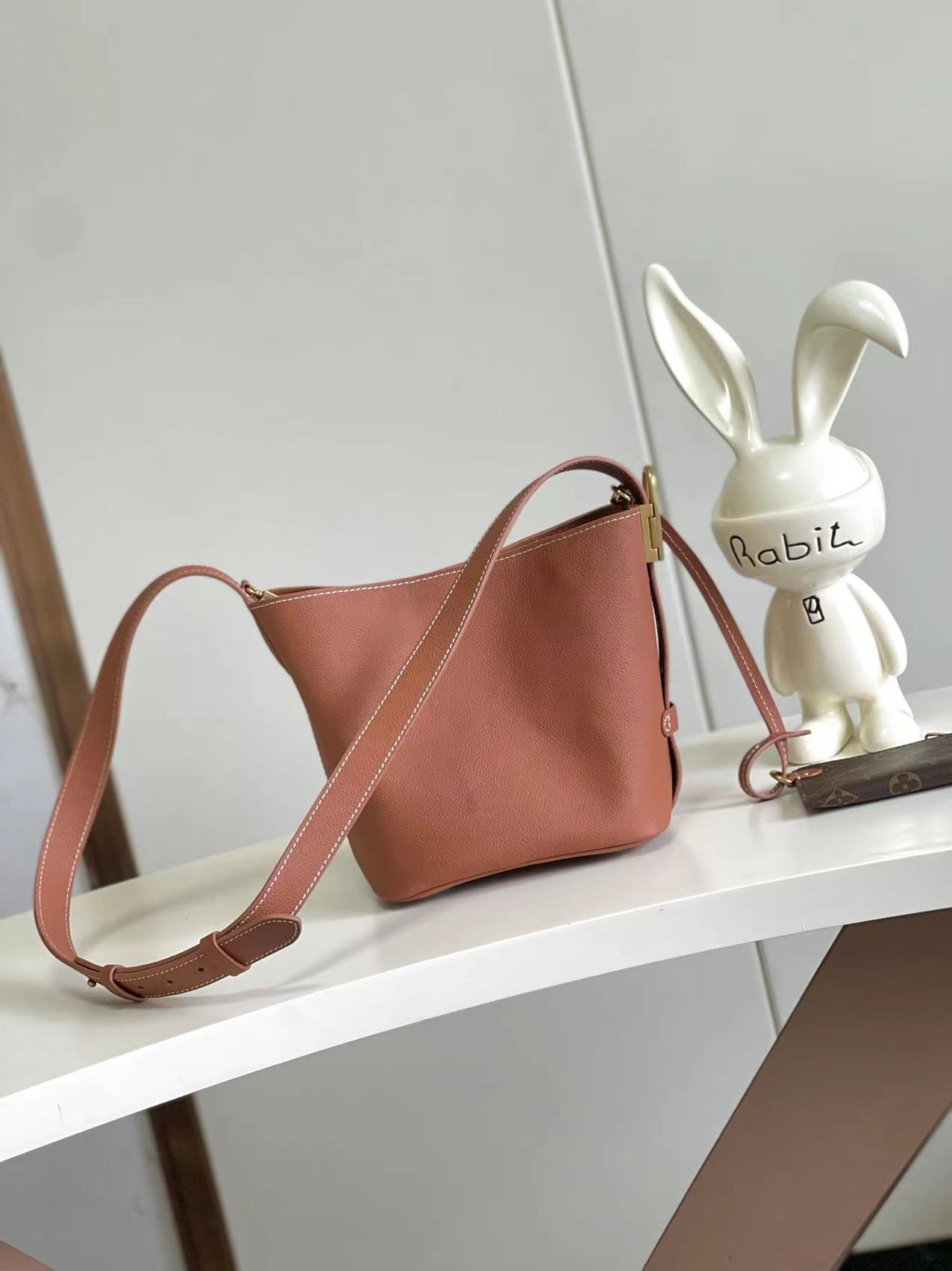 Low Key All In Bb Bag Cognac M14416