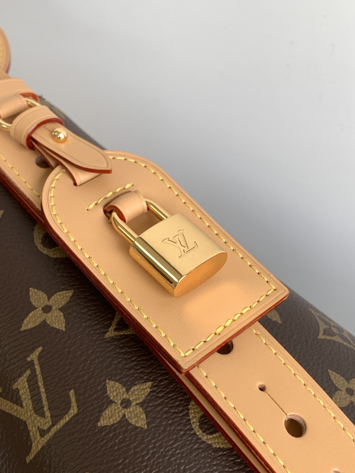 Low Key All In Gm Bag Monogram M12926
