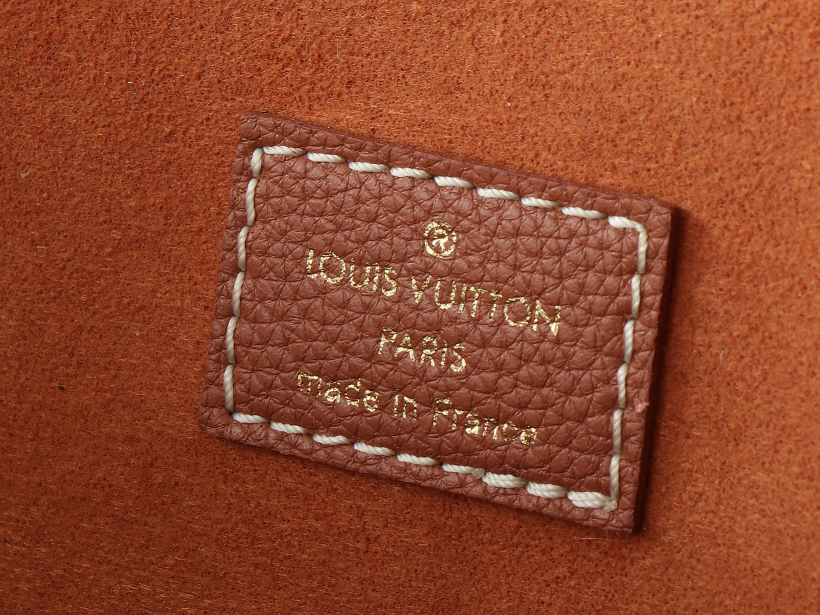 Low Key Cabas Mm Bag Cognac Grained Calfskin M25341