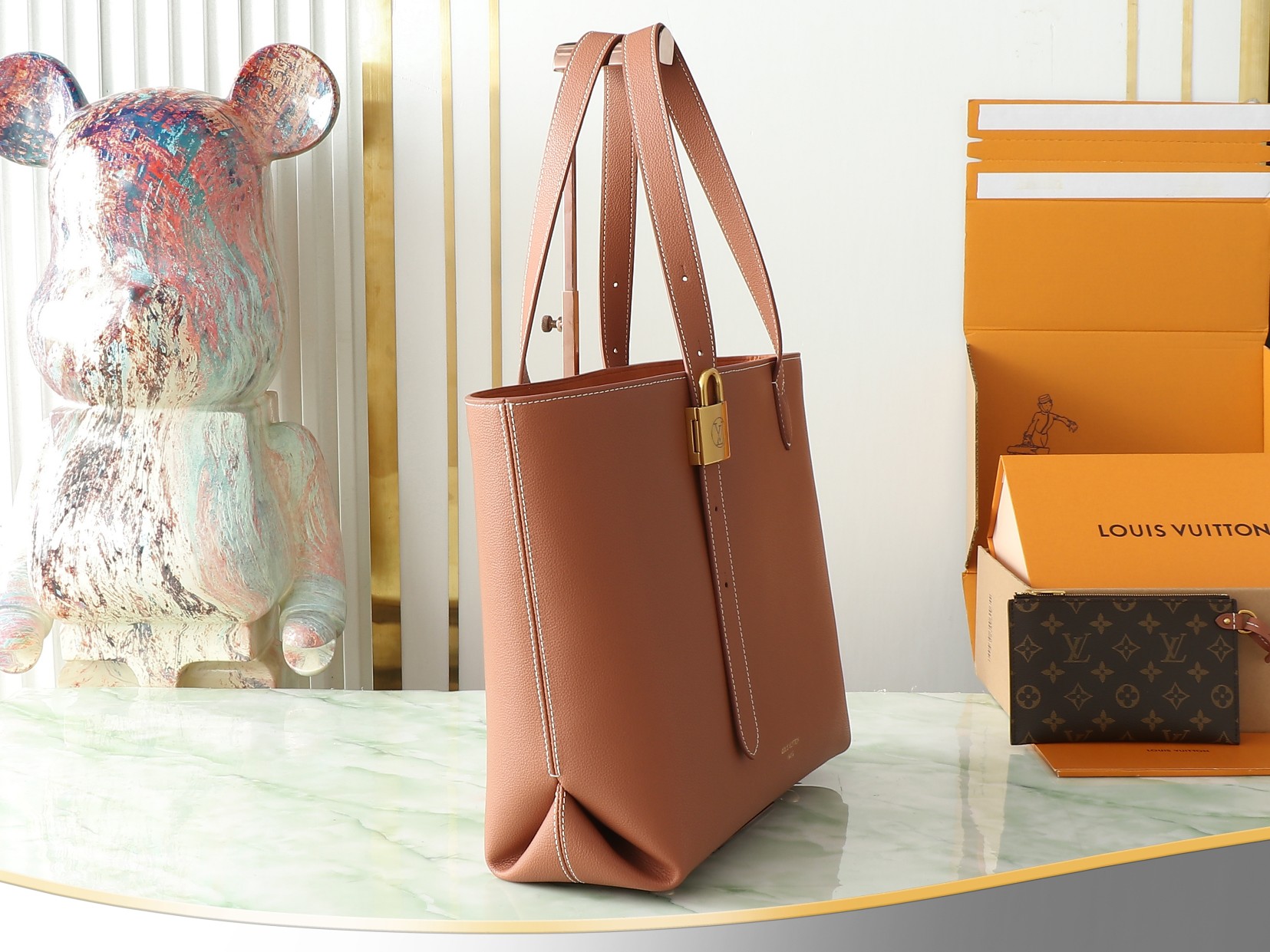 Low Key Cabas Mm Bag Cognac Grained Calfskin M25341
