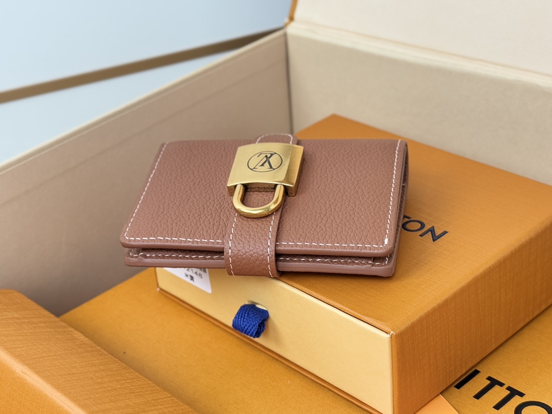 Low Key Compact Wallet Cognac M12148