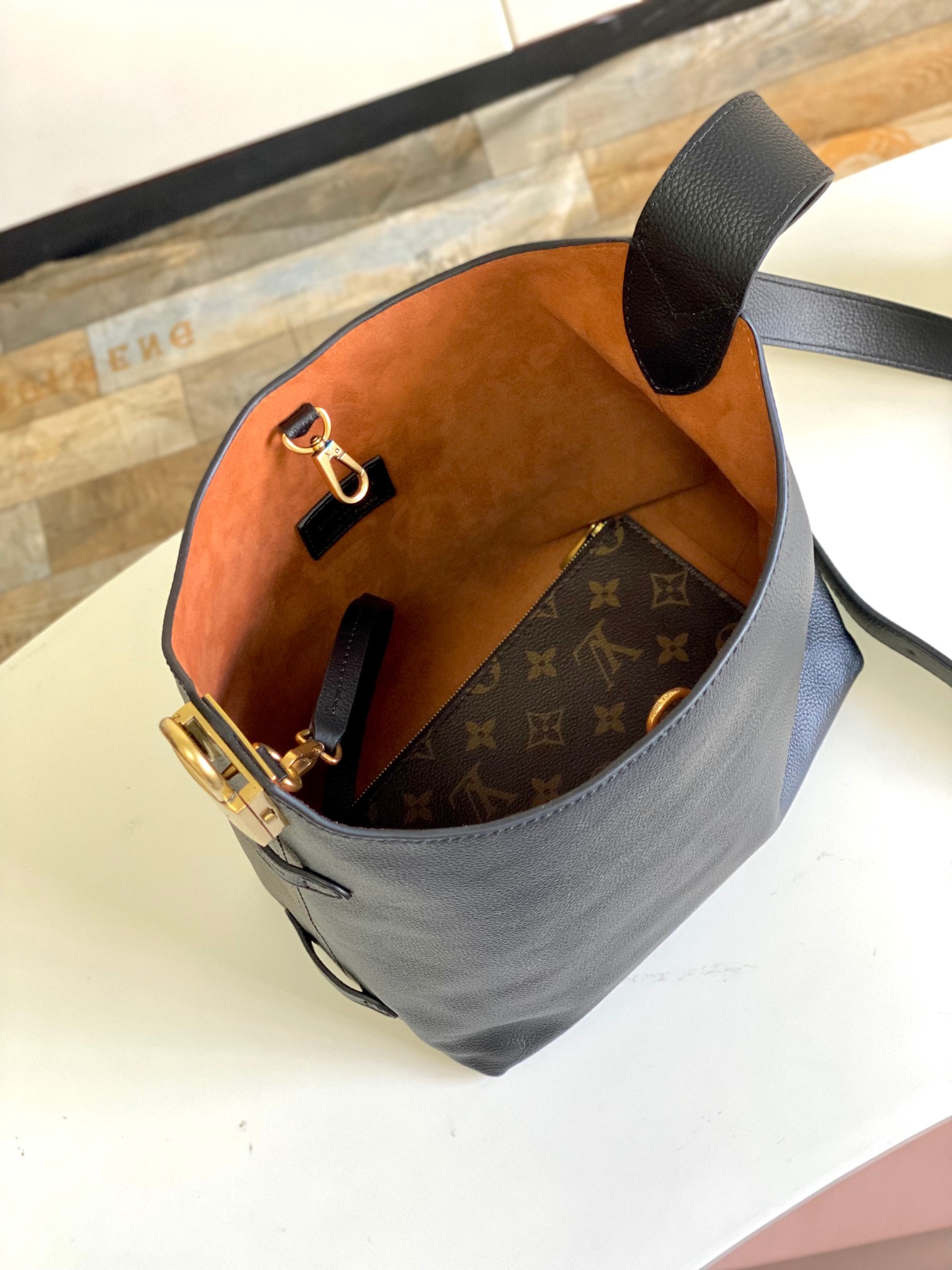 Low Key Hobo Pm Bag Black Smooth Calfskin M25352
