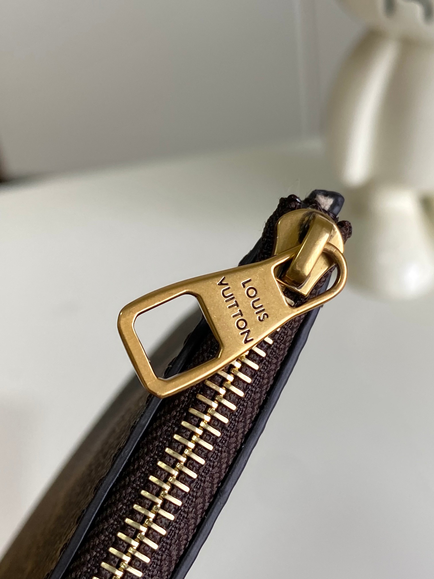 Low Key Hobo Pm Bag Walnut Calfskin M14265