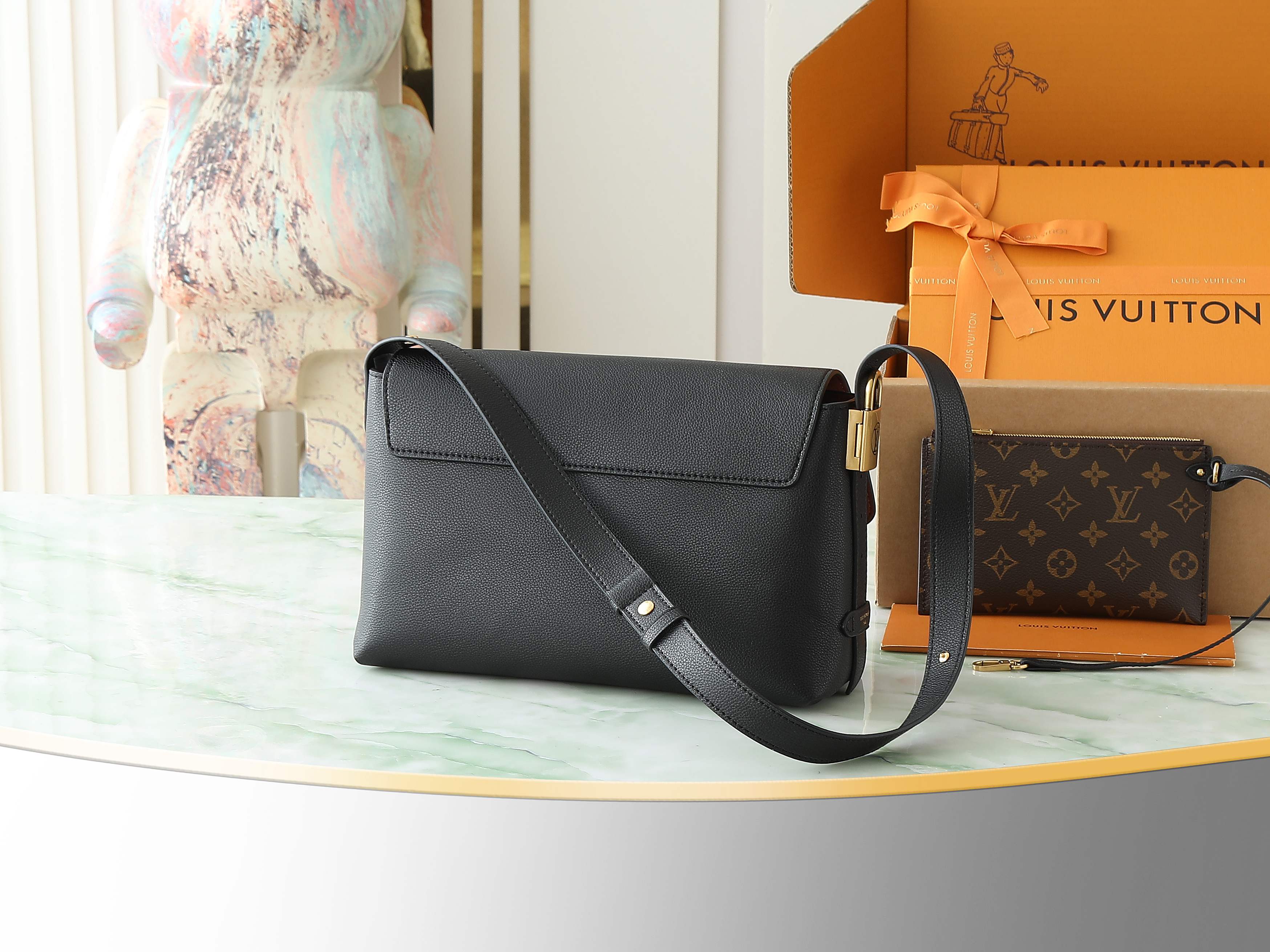 Low Key Messenger Bag Black Calf Leather M13148