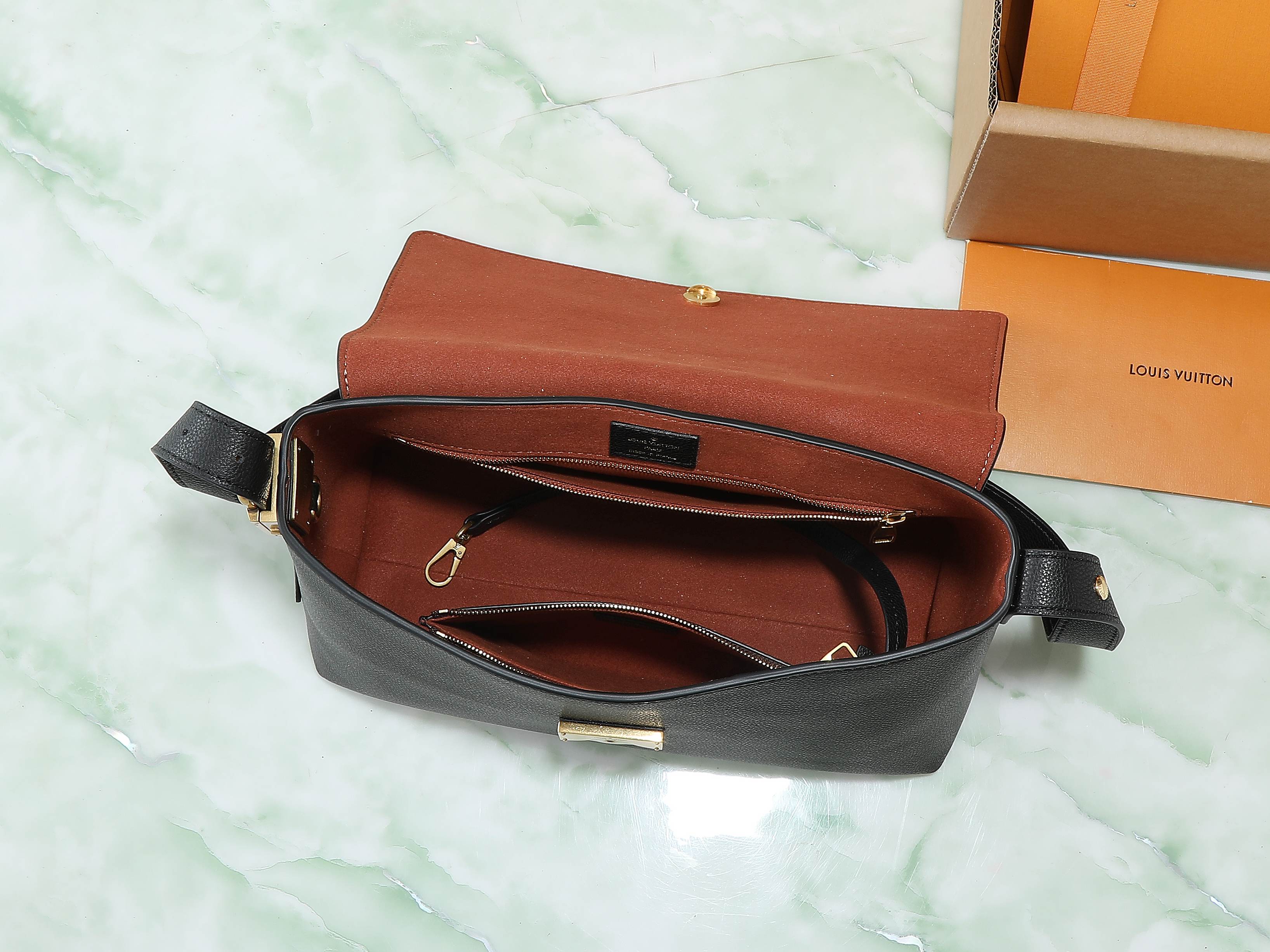 Low Key Messenger Bag Black Calf Leather M13148