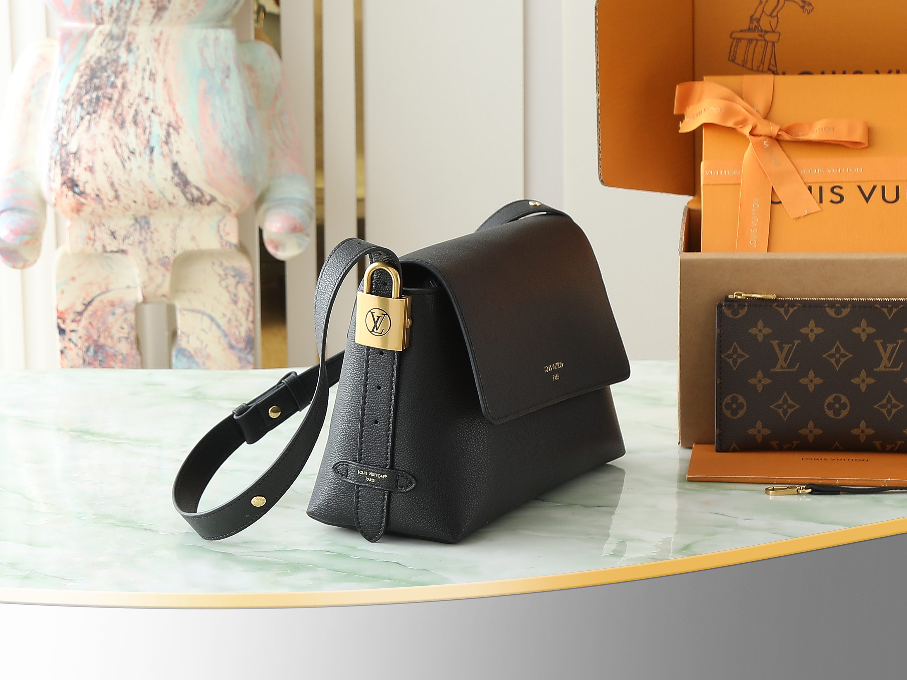 Low Key Messenger Bag Black Calf Leather M13148